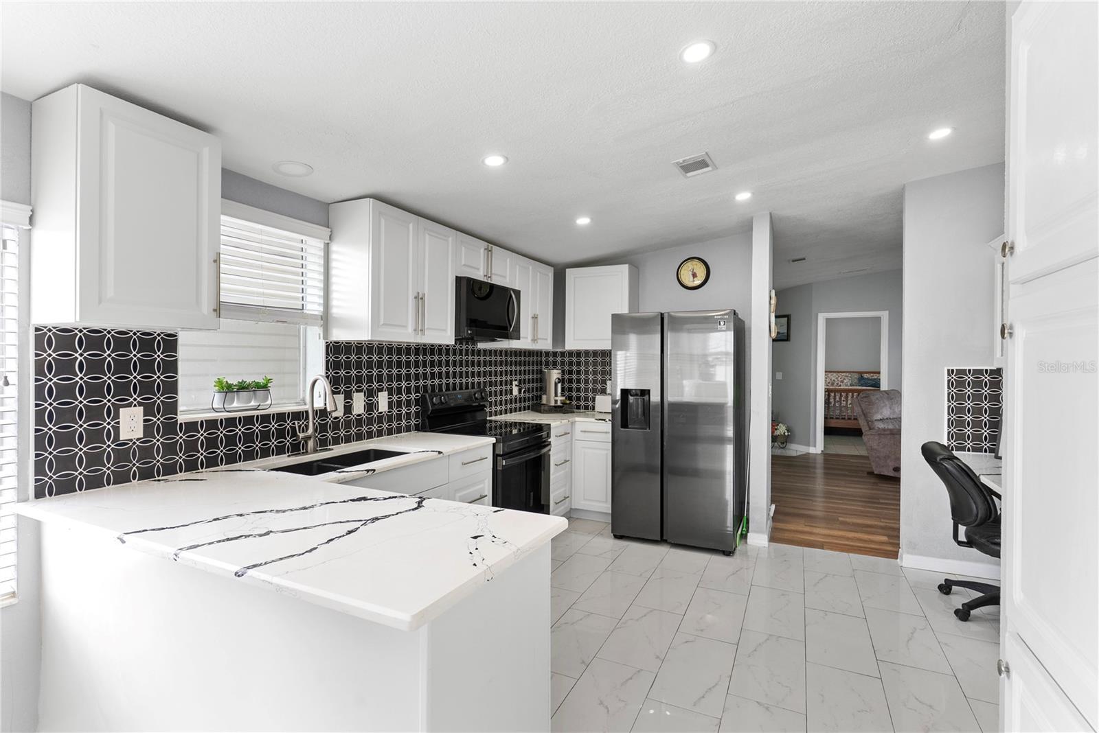9426 STAR GAZER LN, RIVERVIEW, FL — photo 4