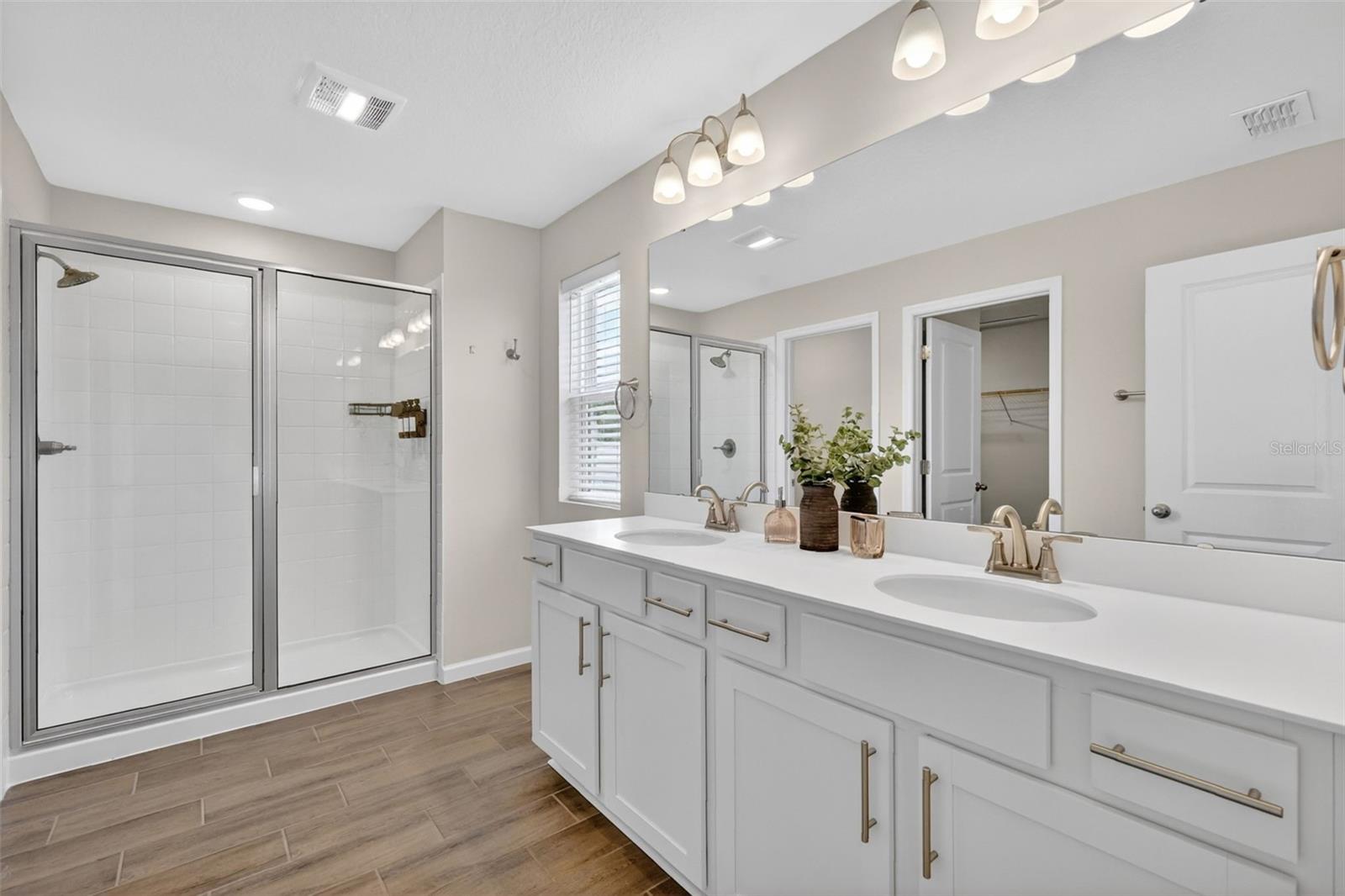 3710 MALAD WAY, TAVARES, FL — photo 37