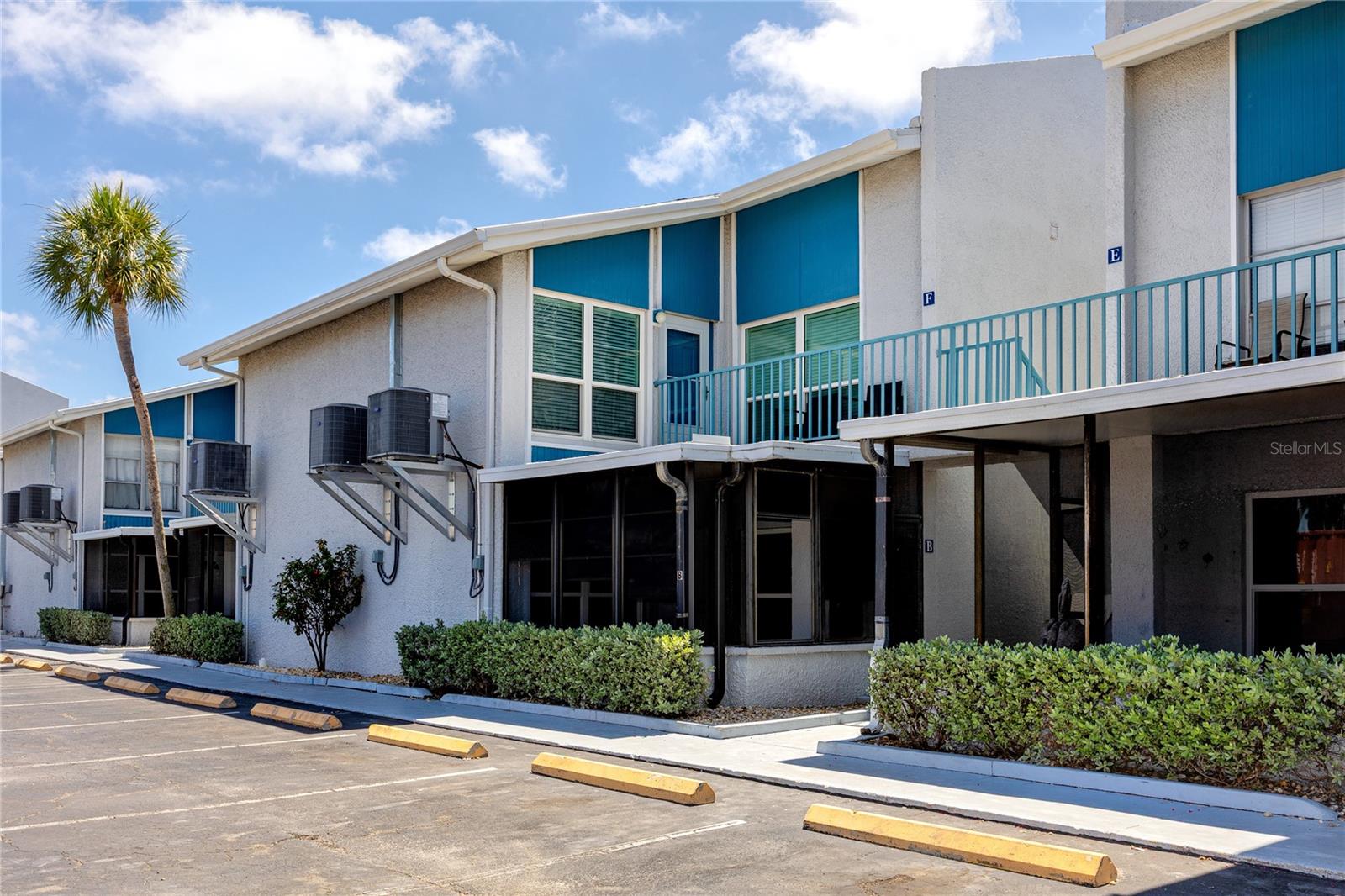 159 MEDALLION BLVD #F, MADEIRA BEACH, FL