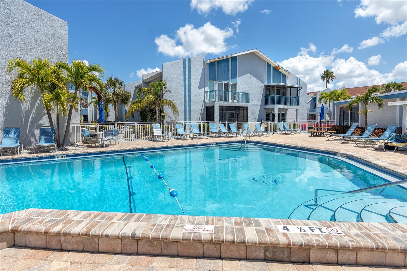 159 MEDALLION BLVD #F, MADEIRA BEACH, FL — photo 3