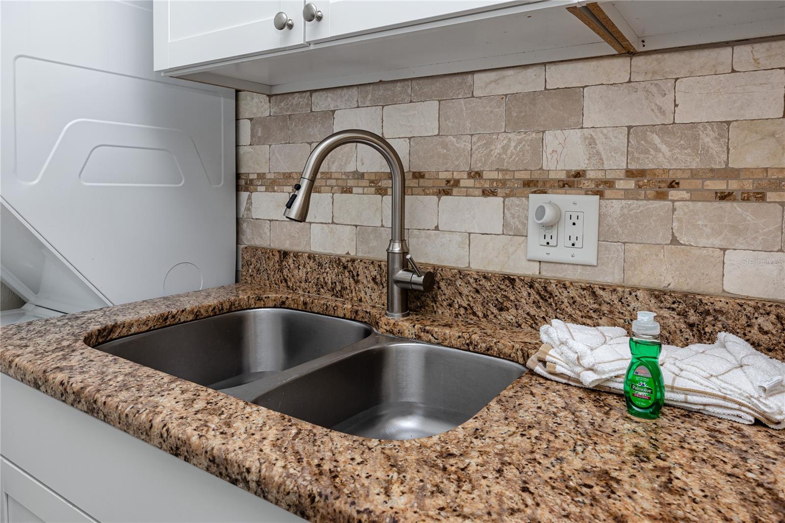 159 MEDALLION BLVD #F, MADEIRA BEACH, FL — photo 21