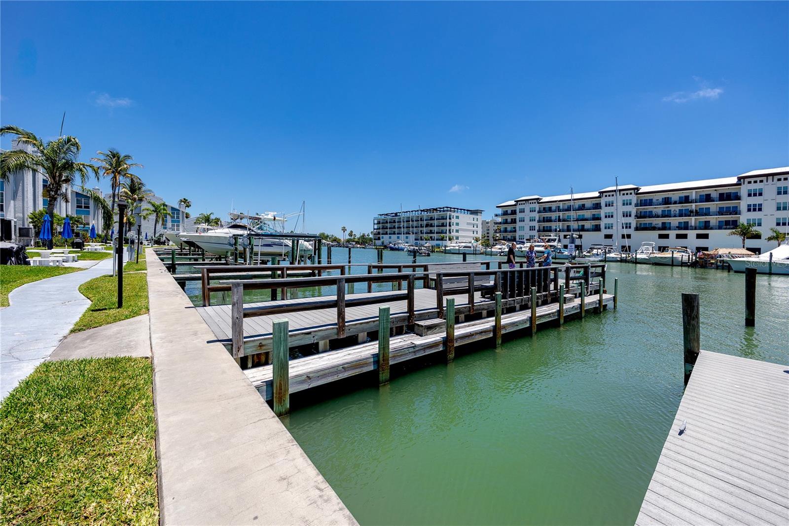 159 MEDALLION BLVD #F, MADEIRA BEACH, FL — photo 34