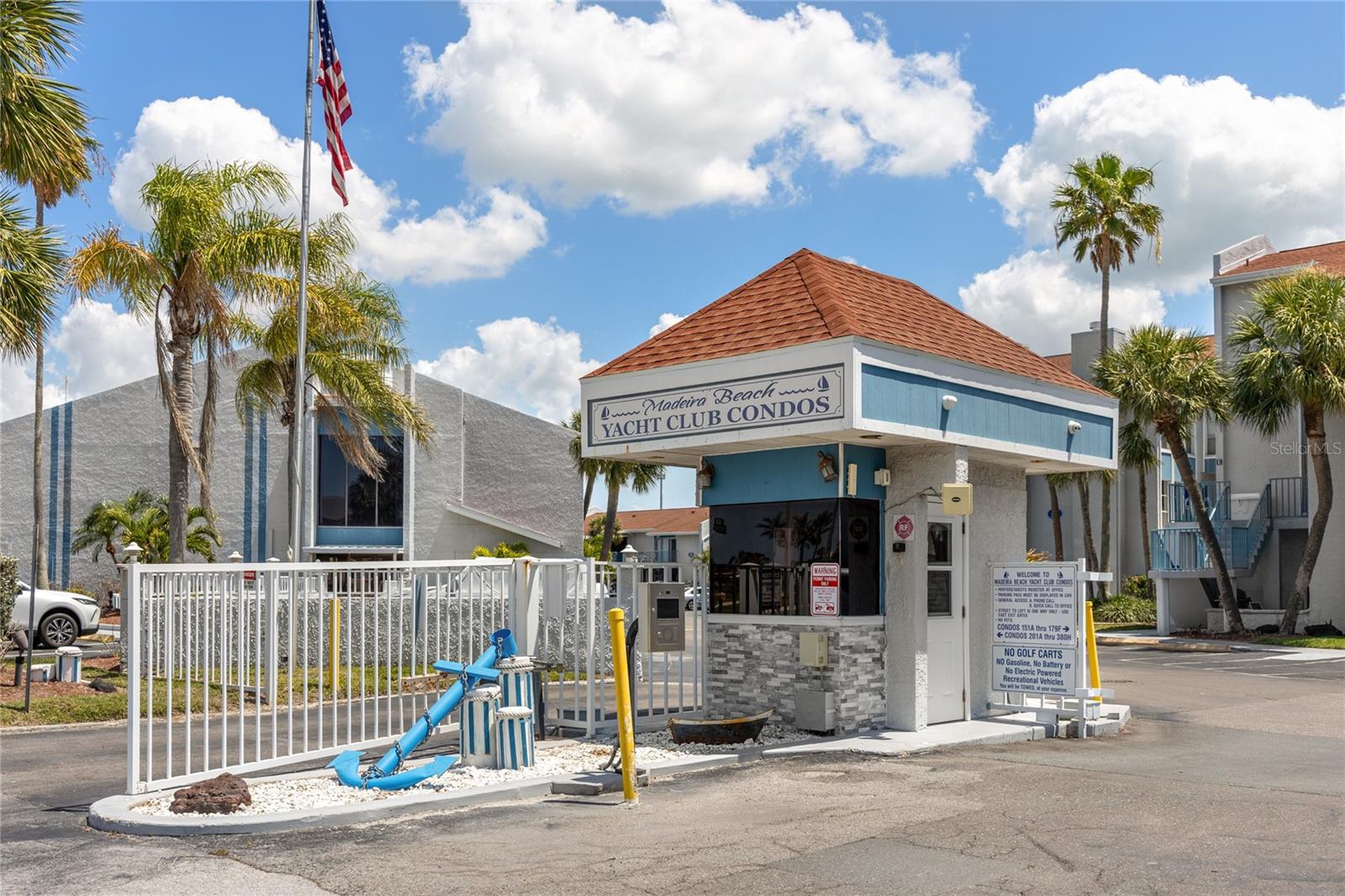 159 MEDALLION BLVD #F, MADEIRA BEACH, FL — photo 40