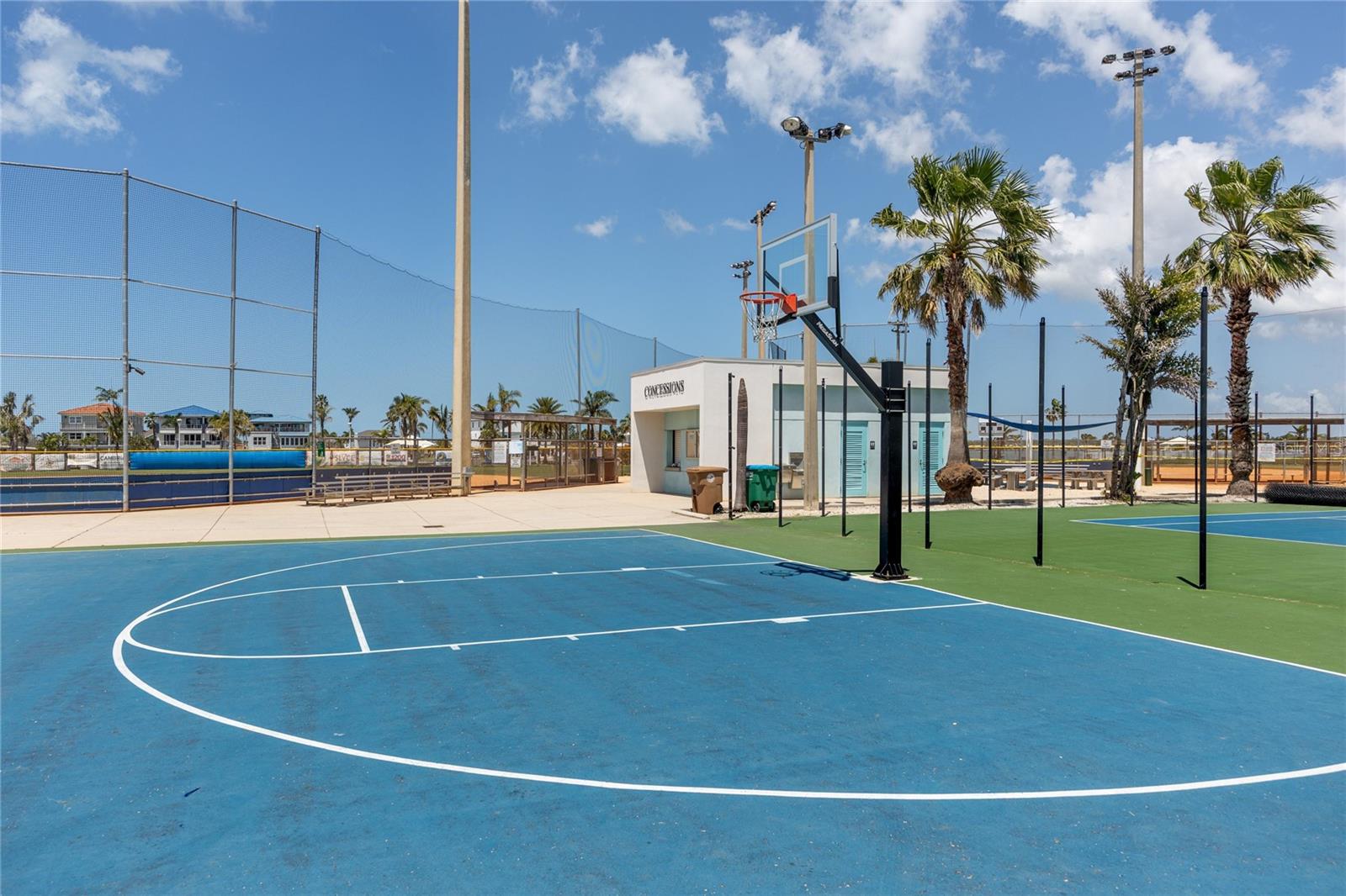 159 MEDALLION BLVD #F, MADEIRA BEACH, FL — photo 42