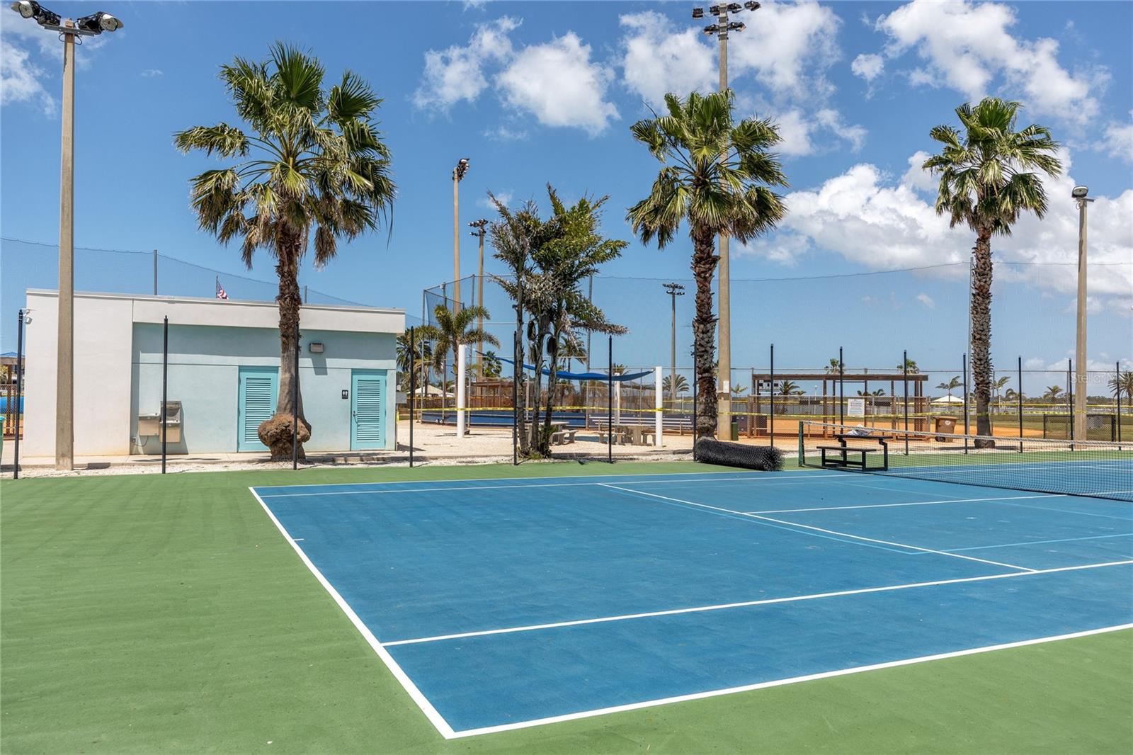 159 MEDALLION BLVD #F, MADEIRA BEACH, FL — photo 44