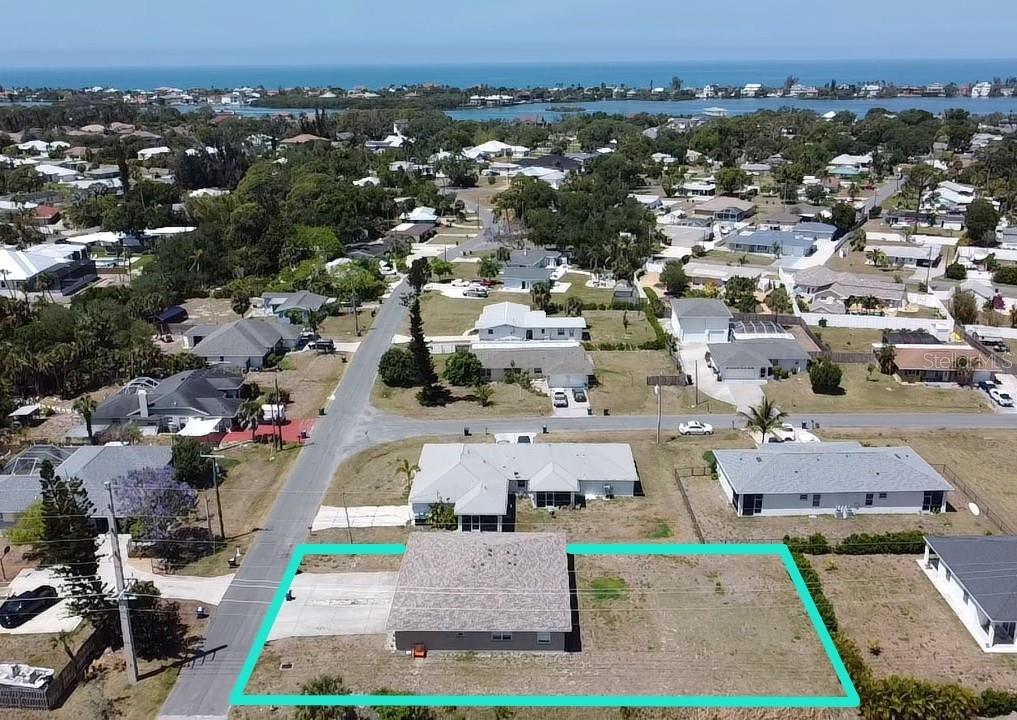 100 CHARLES DR, NOKOMIS, FL — photo 2