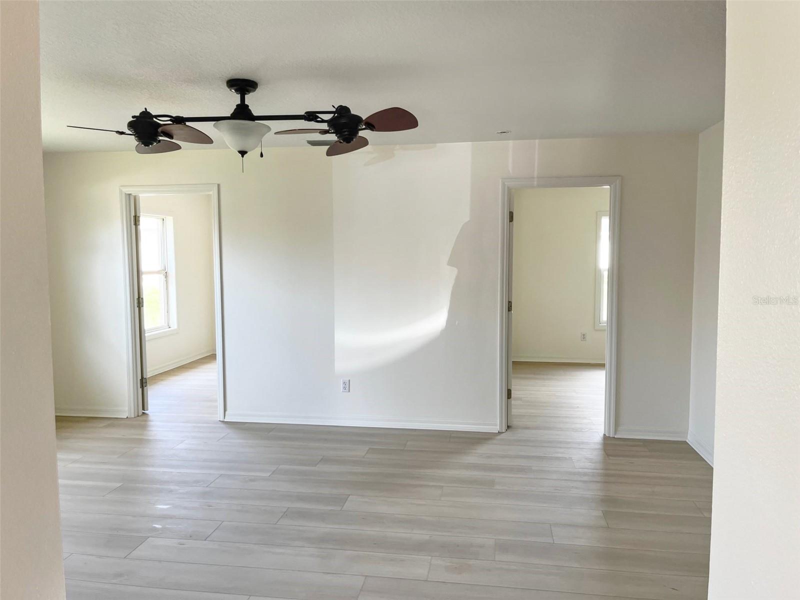 100 CHARLES DR, NOKOMIS, FL — photo 9