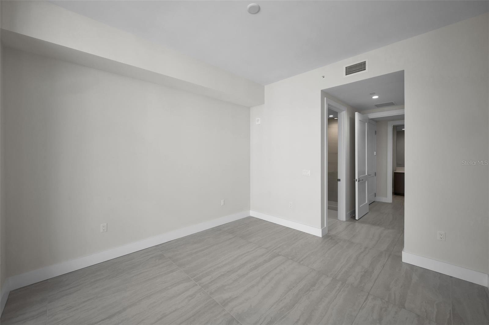 275 1ST AVE S #3503, ST PETERSBURG, FL — photo 24