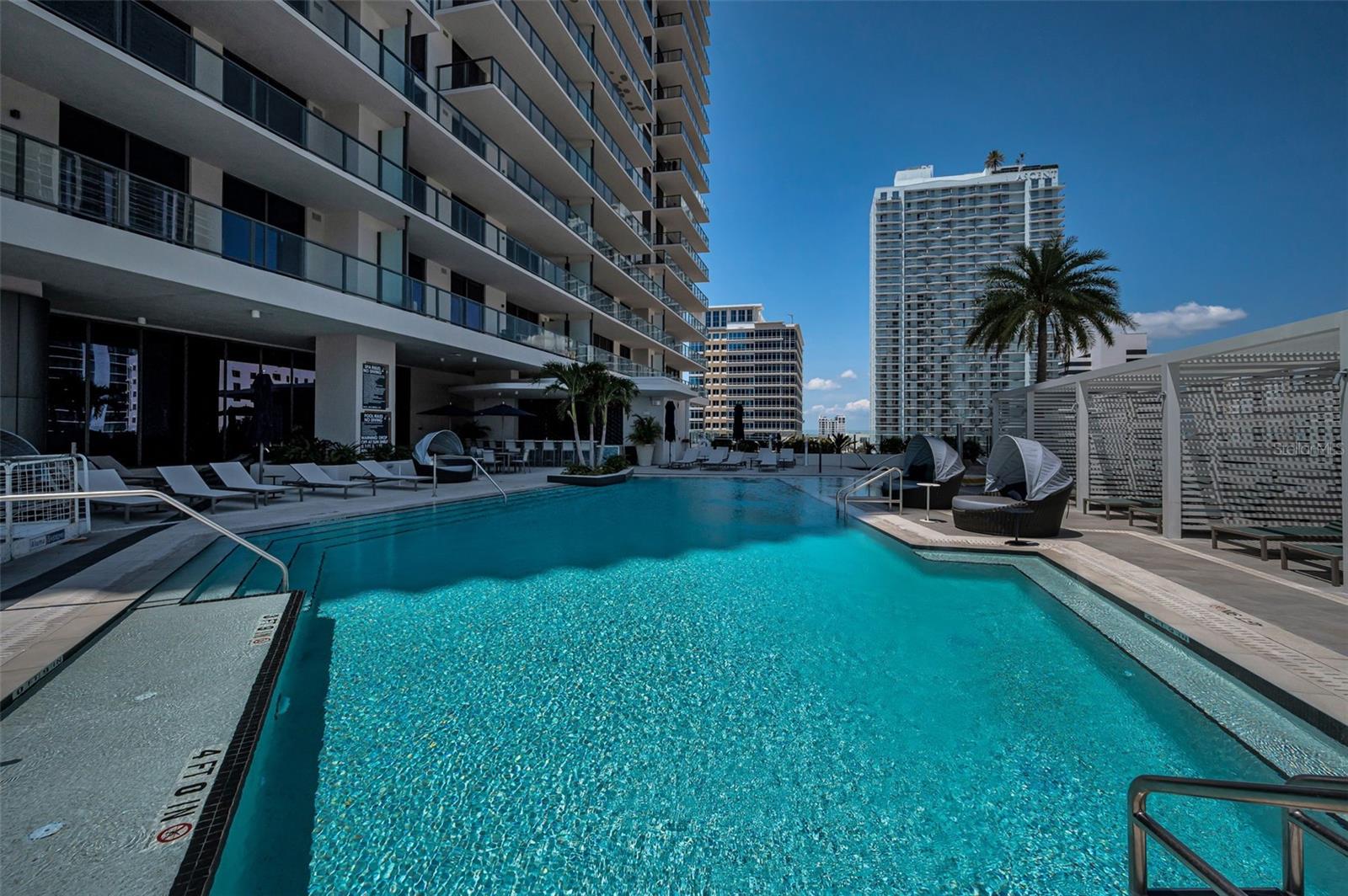275 1ST AVE S #3503, ST PETERSBURG, FL — photo 32