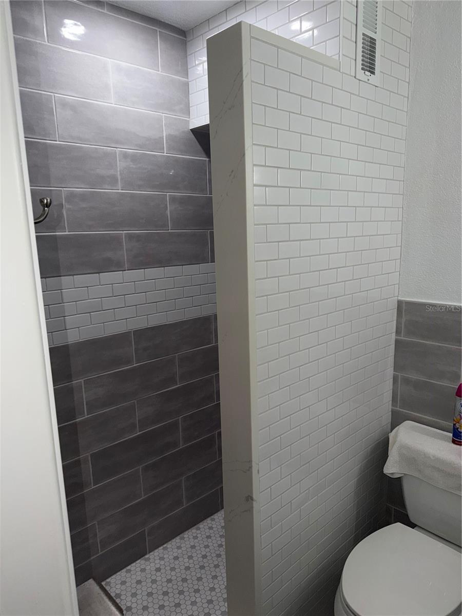 649 TAMIAMI TRL S #305, VENICE, FL — photo 14
