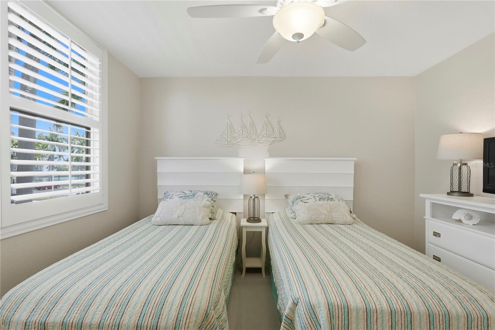6085 BAHIA DEL MAR CIR #272, ST PETERSBURG, FL — photo 24