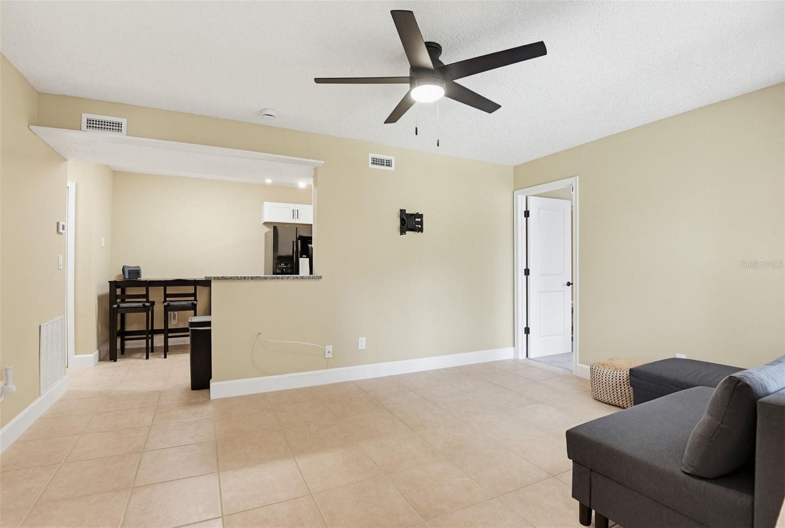 1600 BIG TREE RD #G3, SOUTH DAYTONA, FL — photo 8
