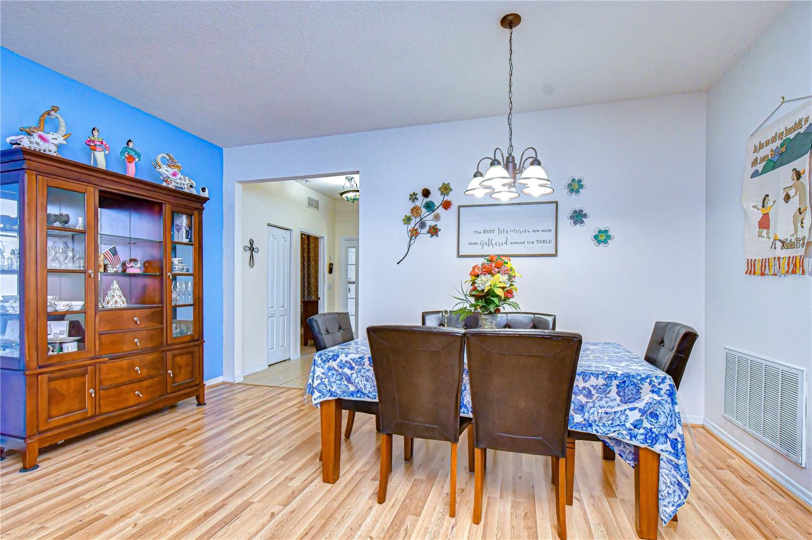 6252 TWIN BRIDGES DR, ZEPHYRHILLS, FL — photo 5