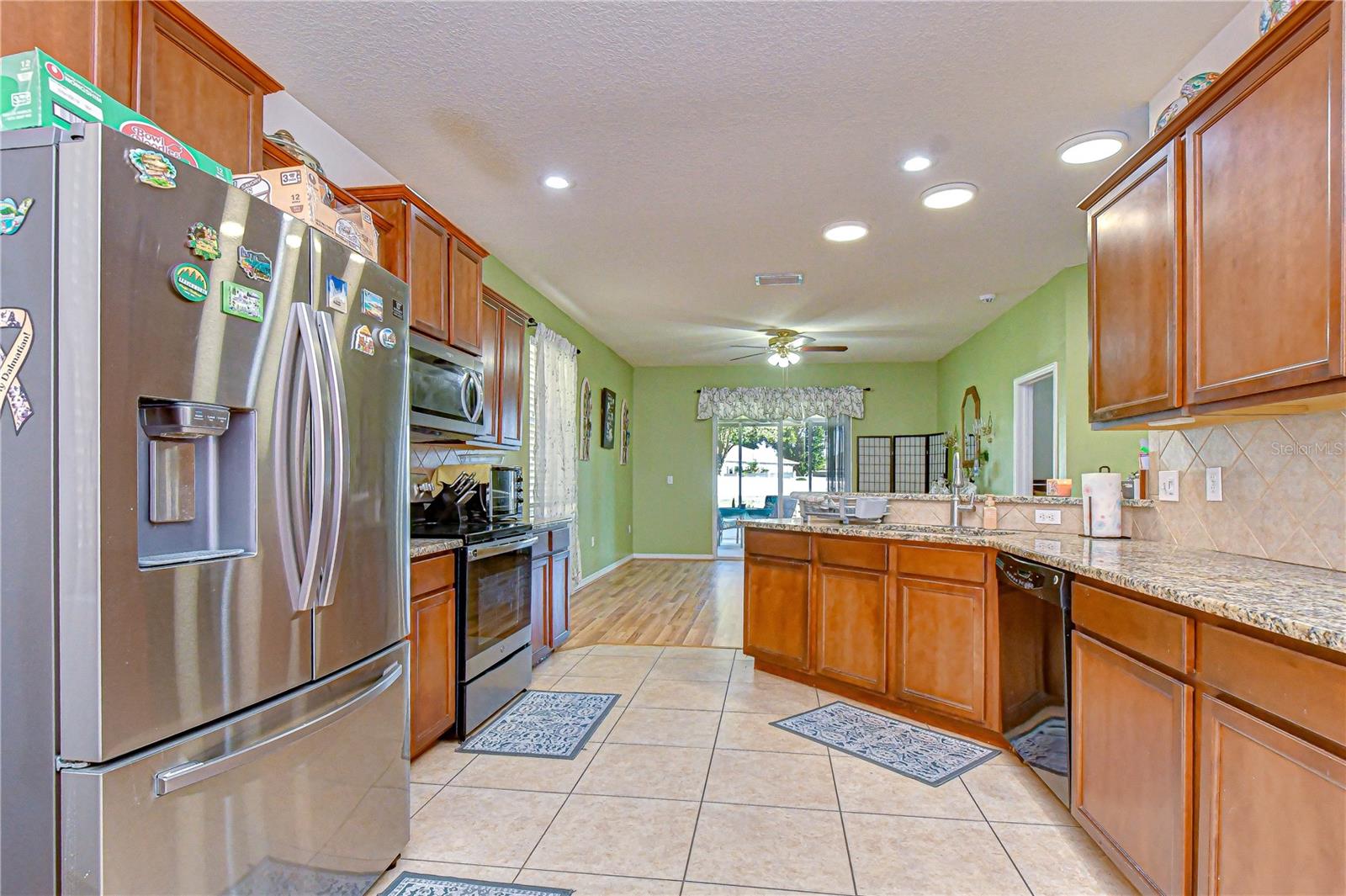 6252 TWIN BRIDGES DR, ZEPHYRHILLS, FL — photo 8