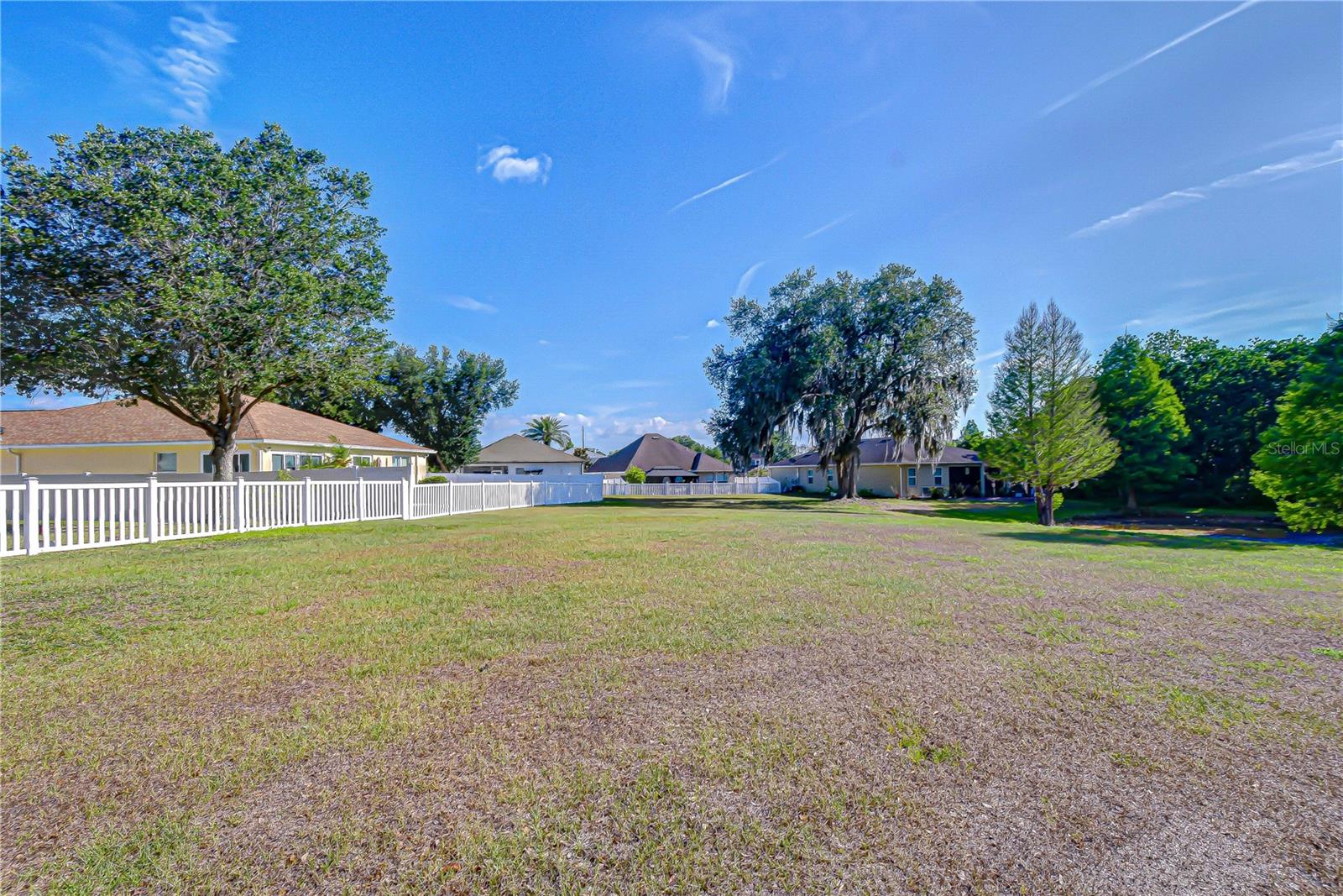 6252 TWIN BRIDGES DR, ZEPHYRHILLS, FL — photo 41