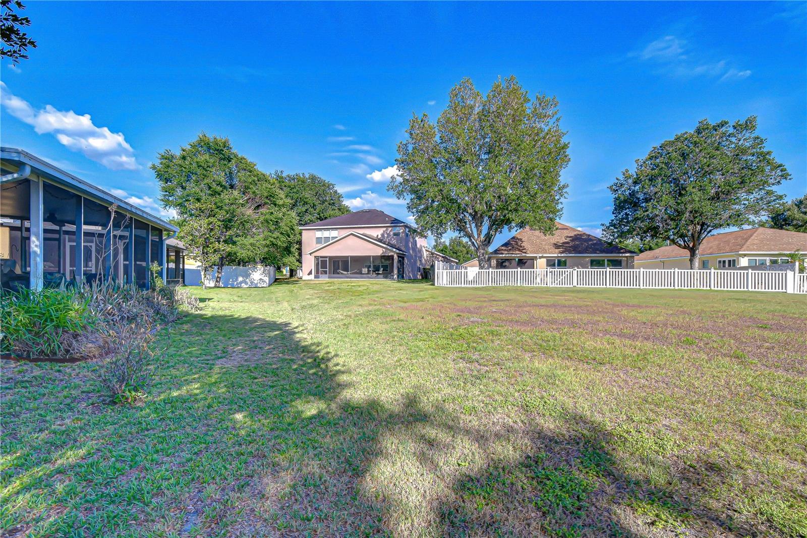 6252 TWIN BRIDGES DR, ZEPHYRHILLS, FL — photo 44