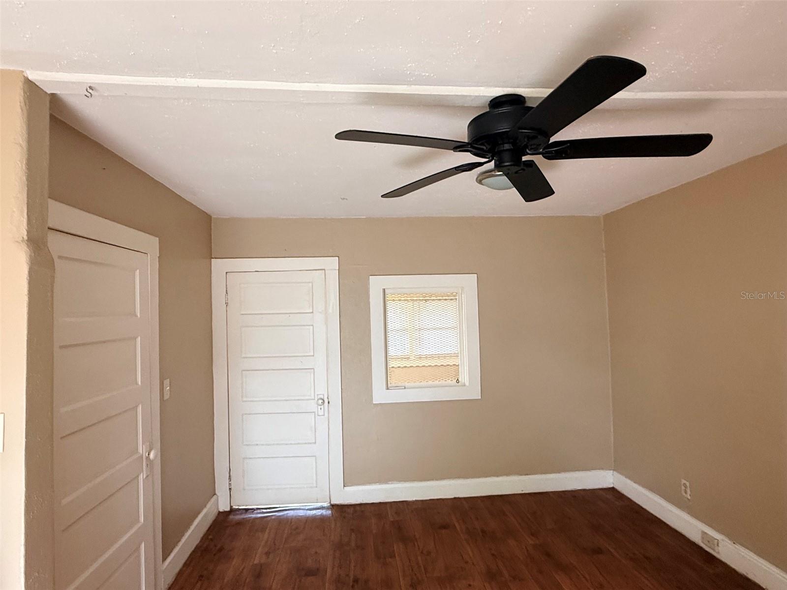 1648 27TH AVE N #2, ST PETERSBURG, FL — photo 2