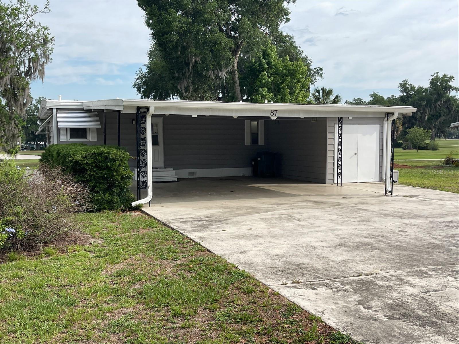 87 N BOBWHITE ROAD, WILDWOOD, FL — photo 3