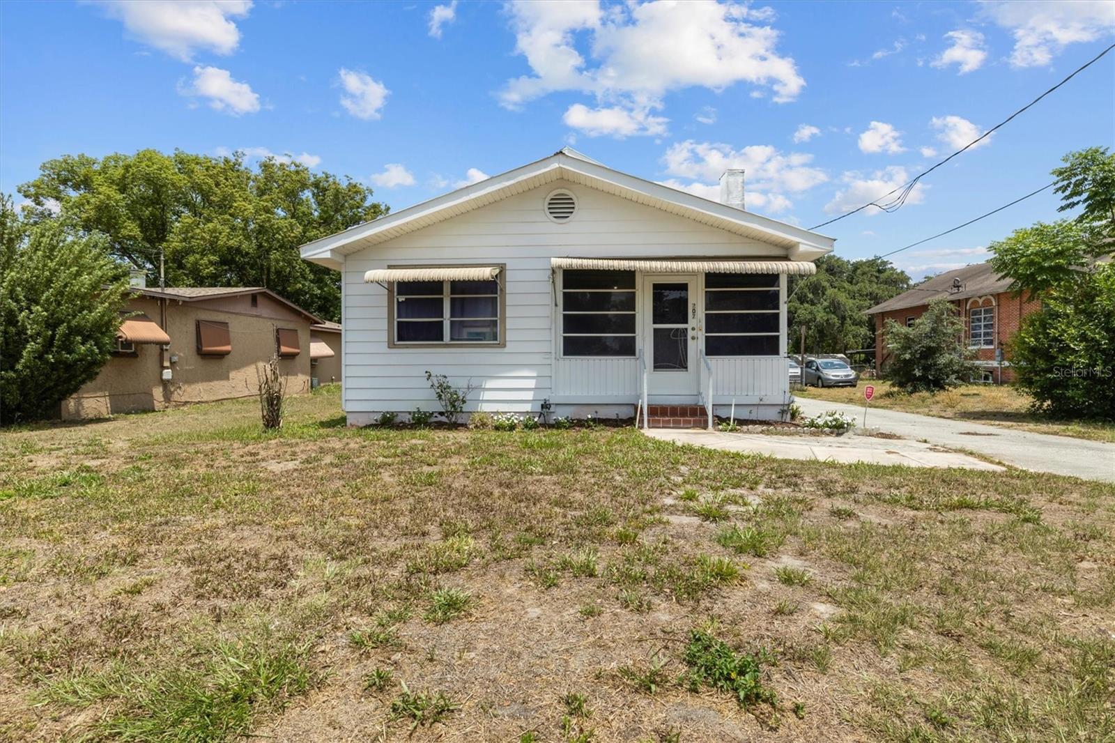 207 S PERRY AVE, FORT MEADE, FL