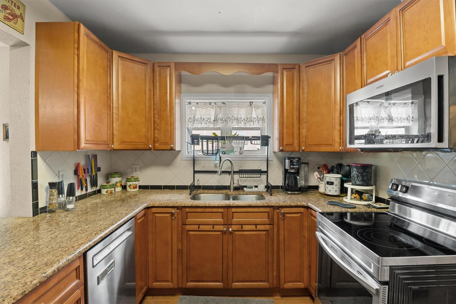 207 S PERRY AVE, FORT MEADE, FL — photo 11