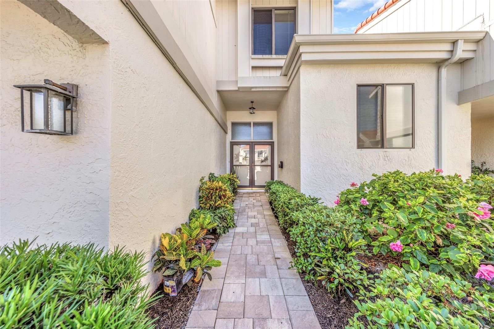 5650 ESCONDIDA BLVD S, ST PETERSBURG, FL — photo 2