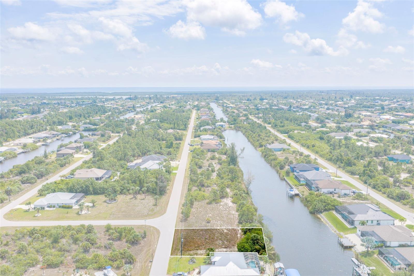 15424 HENNIPEN CIR, PORT CHARLOTTE, FL — photo 8