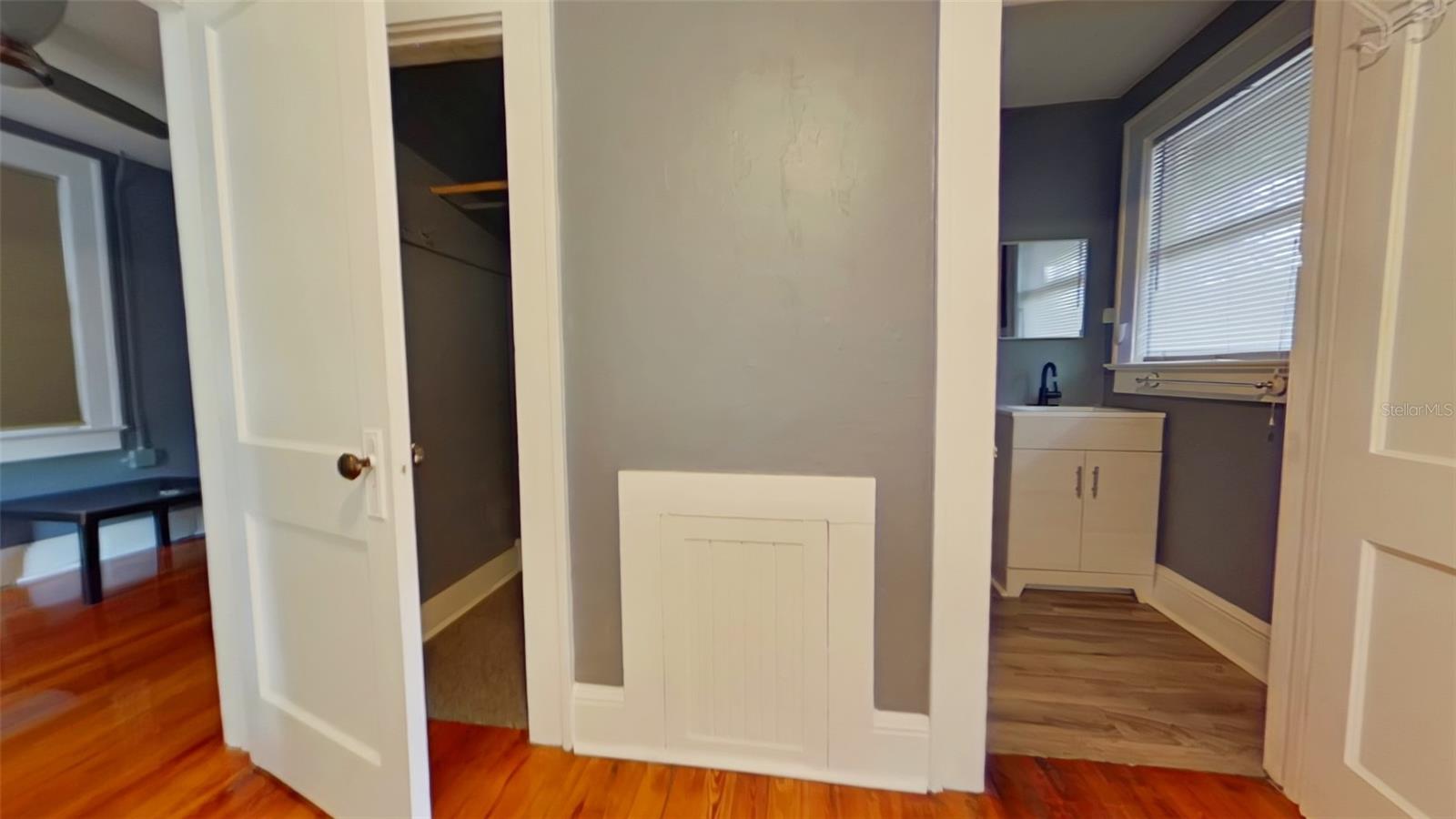 1412 NW 3RD AVE #Upstairs, GAINESVILLE, FL — photo 3