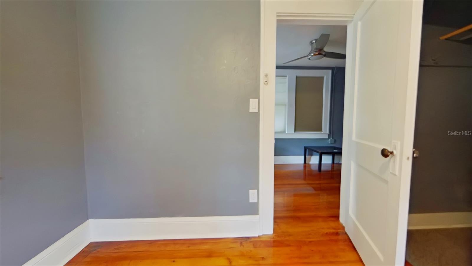 1412 NW 3RD AVE #Upstairs, GAINESVILLE, FL — photo 4
