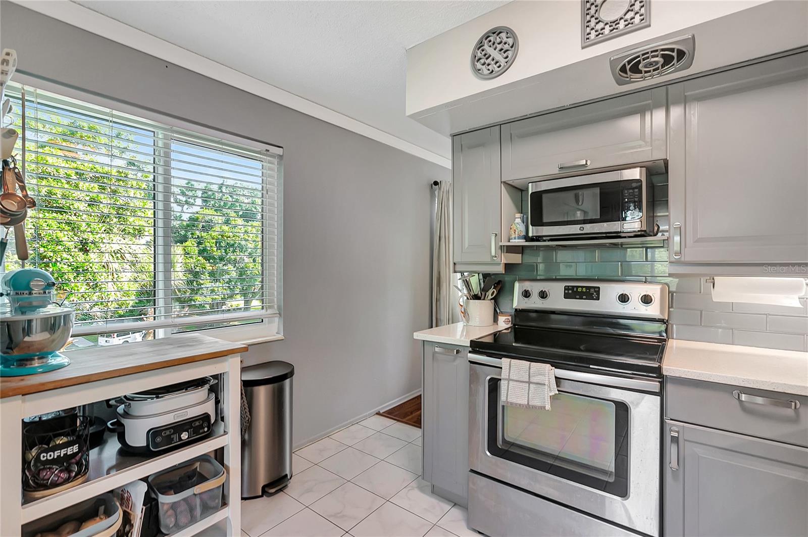 2461 RHODESIAN DR #73, CLEARWATER, FL — photo 12