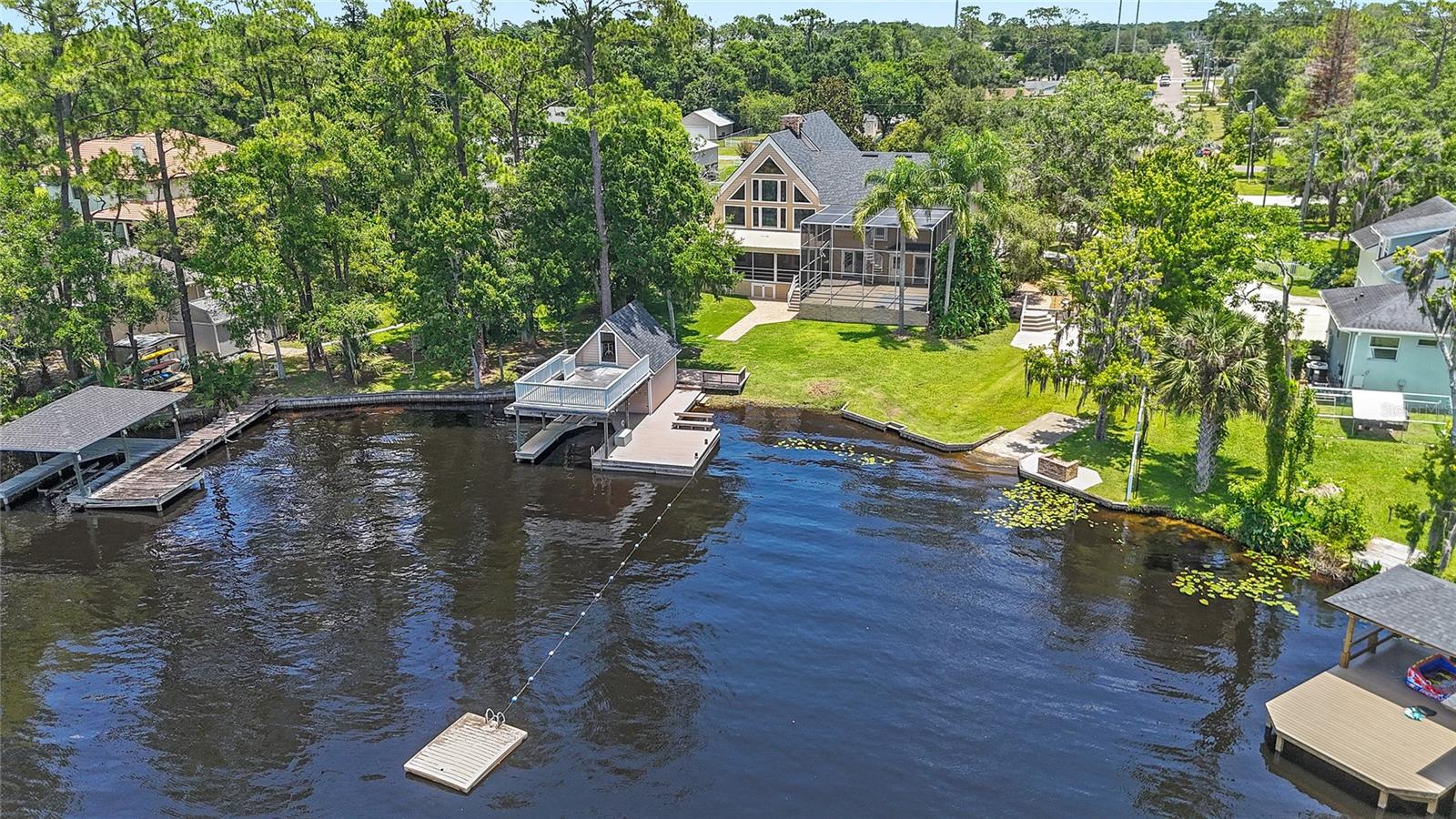 240 W 7TH ST, CHULUOTA, FL — photo 3