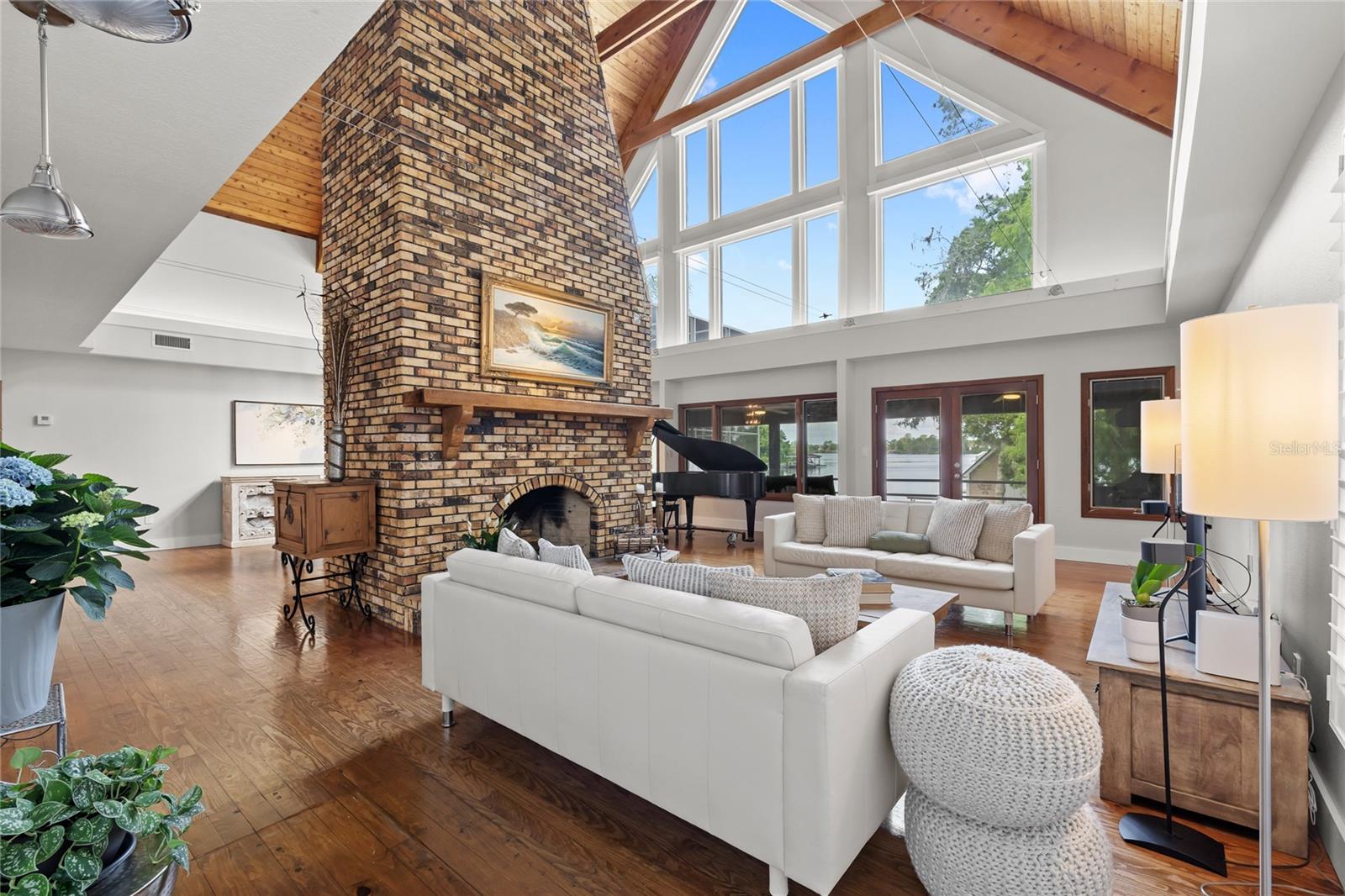 240 W 7TH ST, CHULUOTA, FL — photo 12