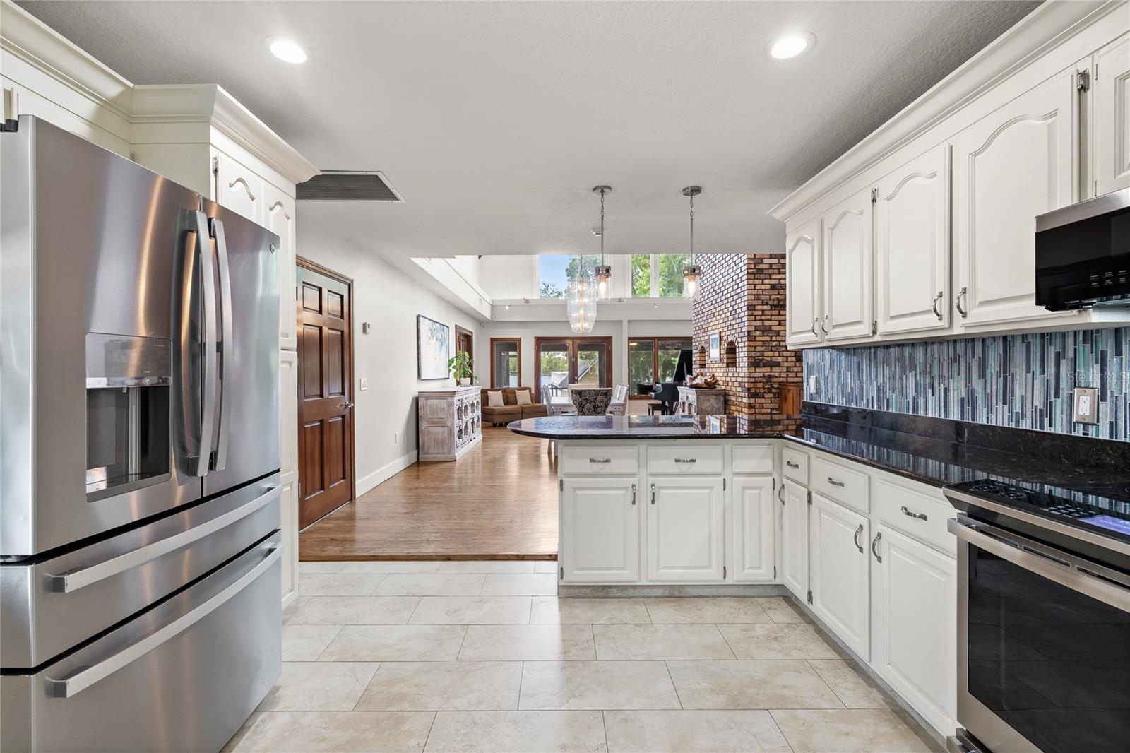 240 W 7TH ST, CHULUOTA, FL — photo 17