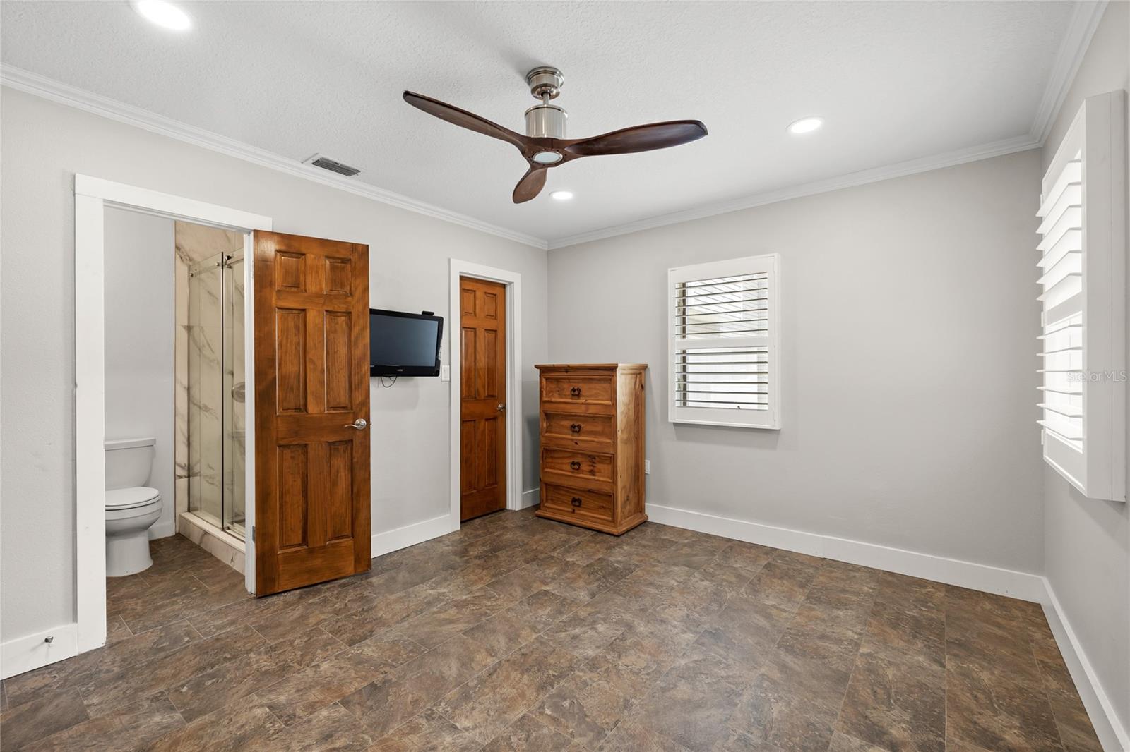 240 W 7TH ST, CHULUOTA, FL — photo 27