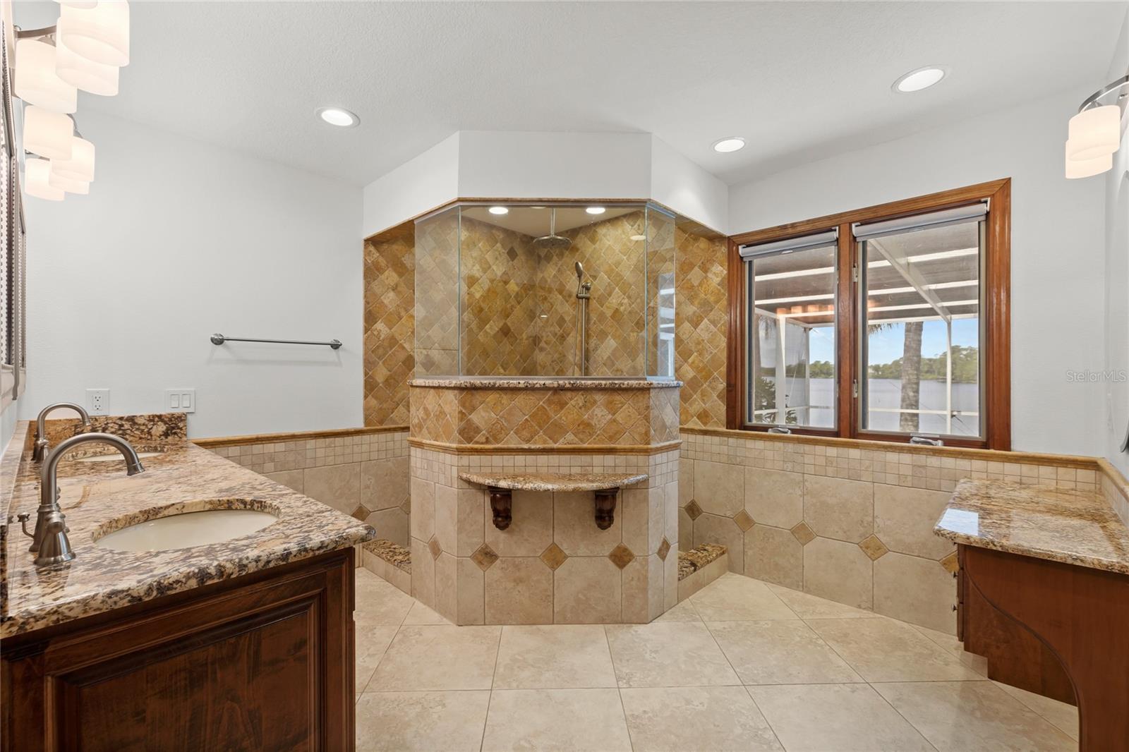 240 W 7TH ST, CHULUOTA, FL — photo 37