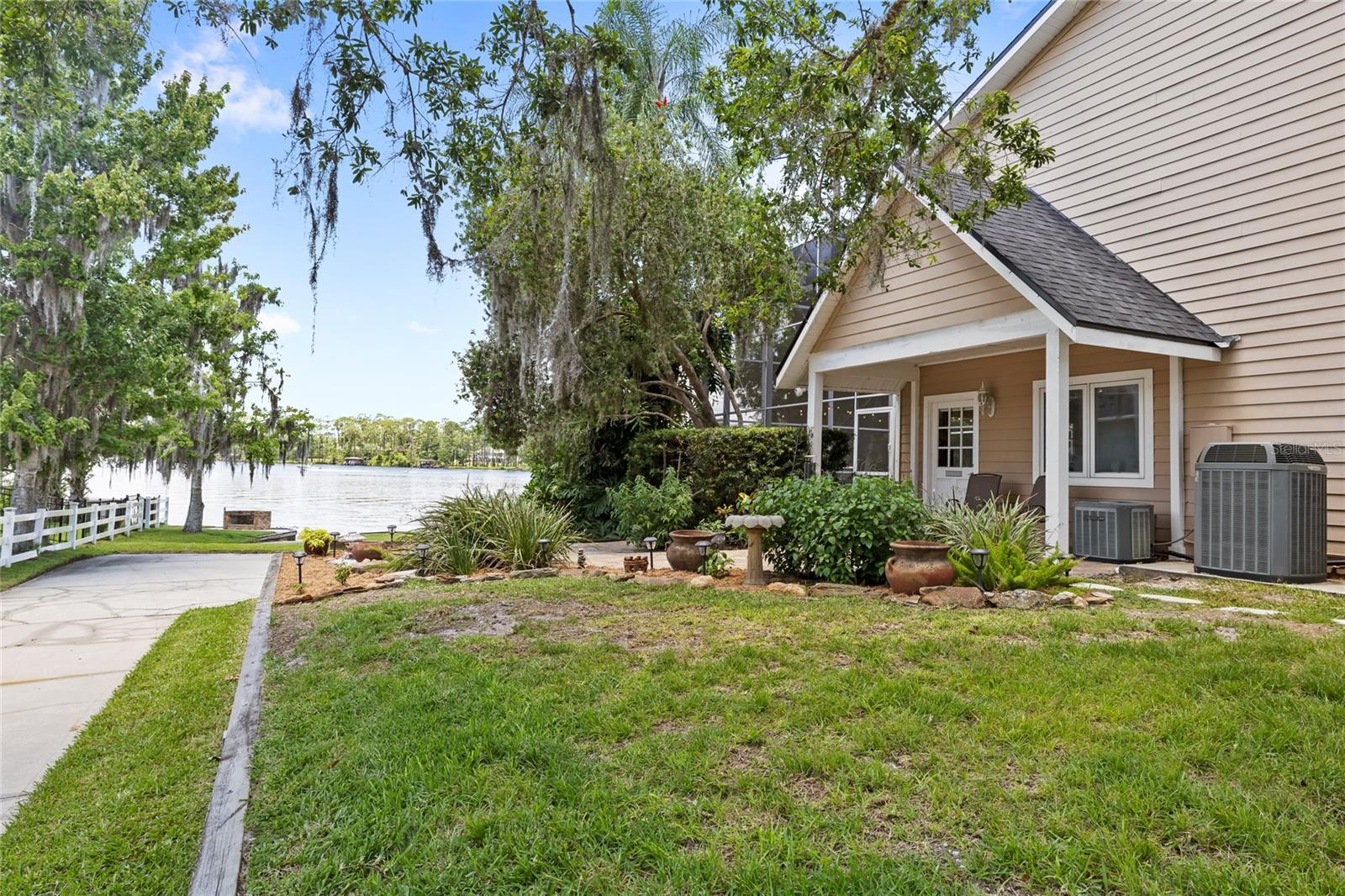 240 W 7TH ST, CHULUOTA, FL — photo 70