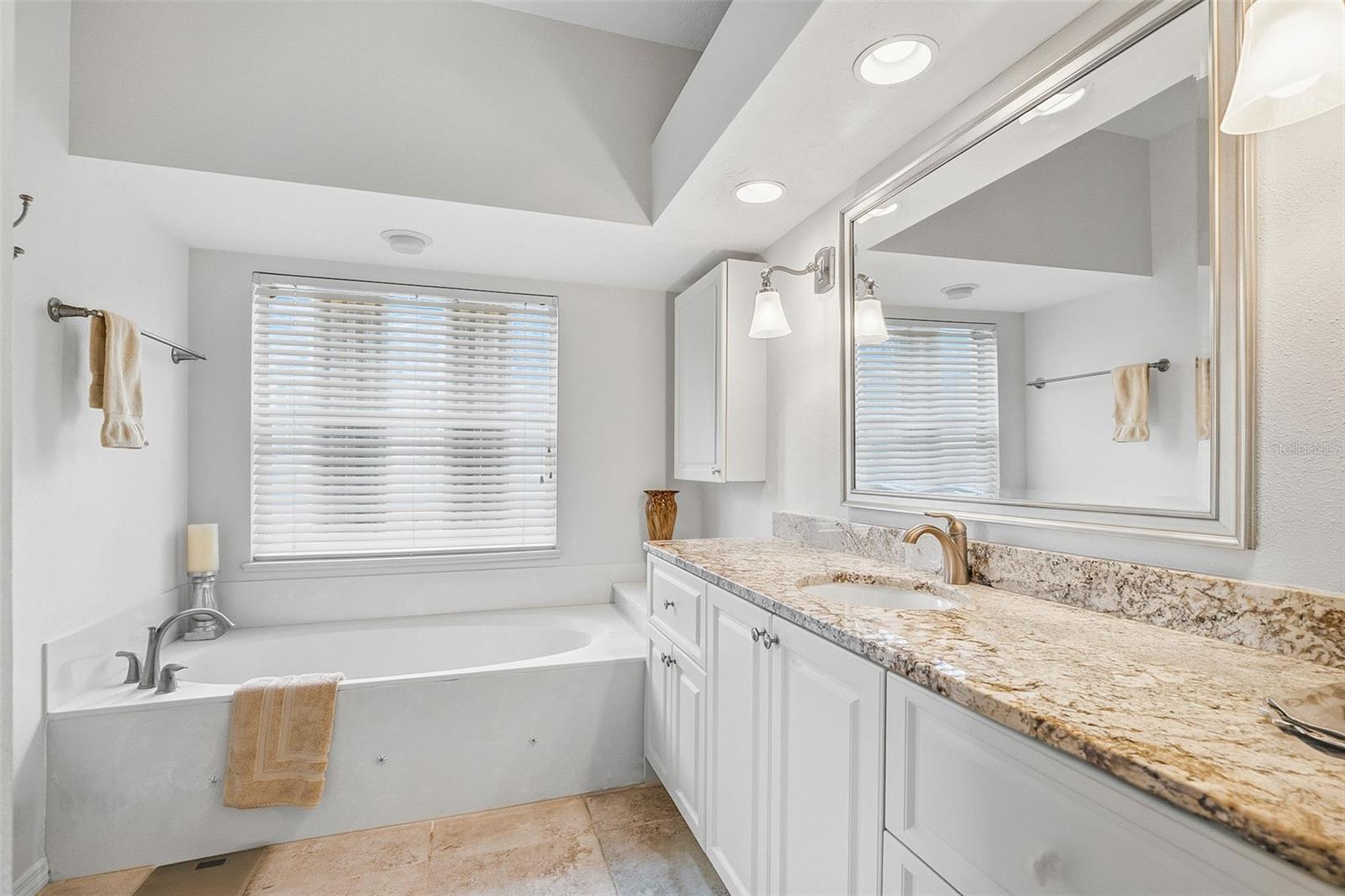 1956 WHITE FEATHER LN, NOKOMIS, FL — photo 34