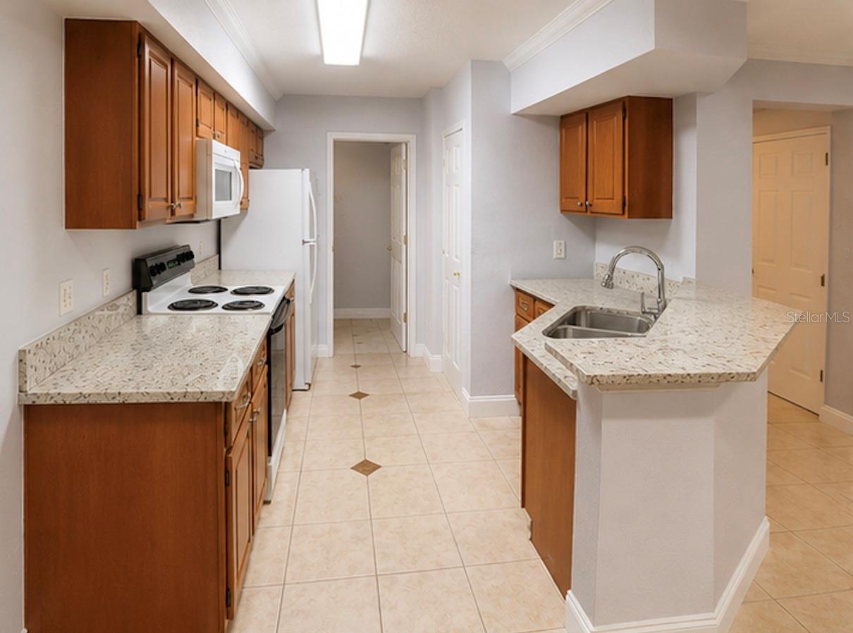 738 CREST PINES DR #728, ORLANDO, FL — photo 5