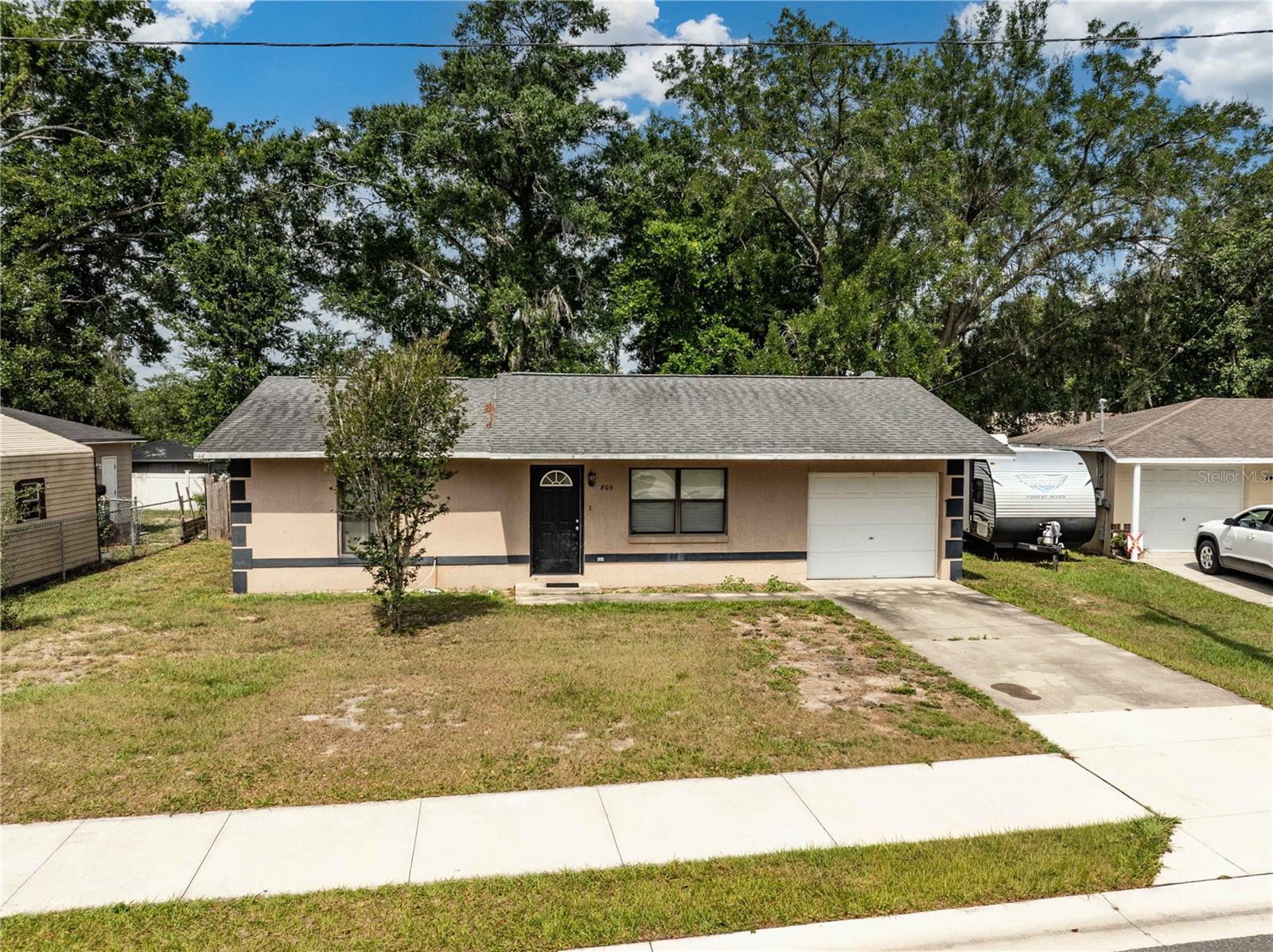 805 PLEASANTDALE DR, WILDWOOD, FL
