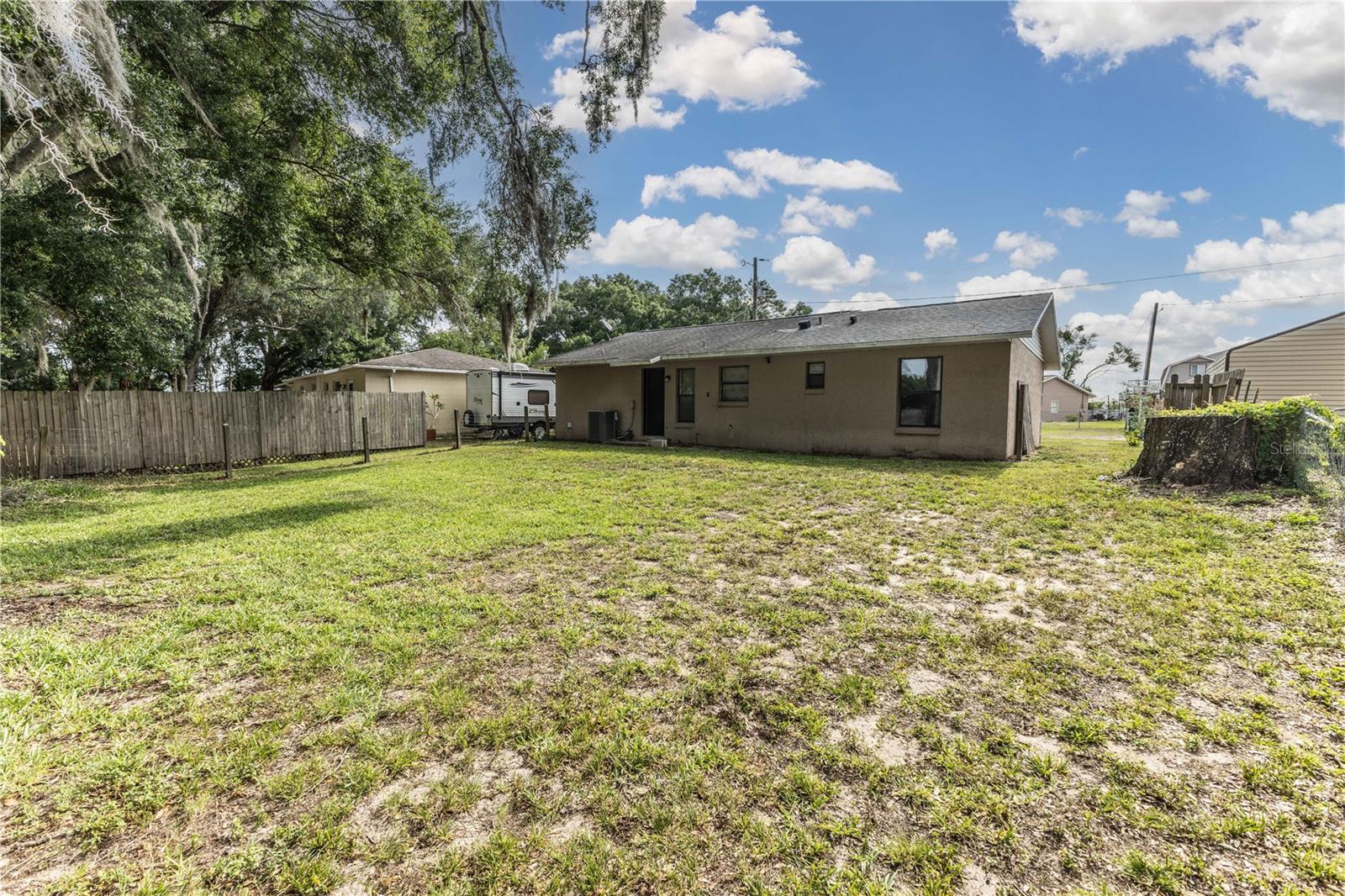 805 PLEASANTDALE DR, WILDWOOD, FL — photo 3