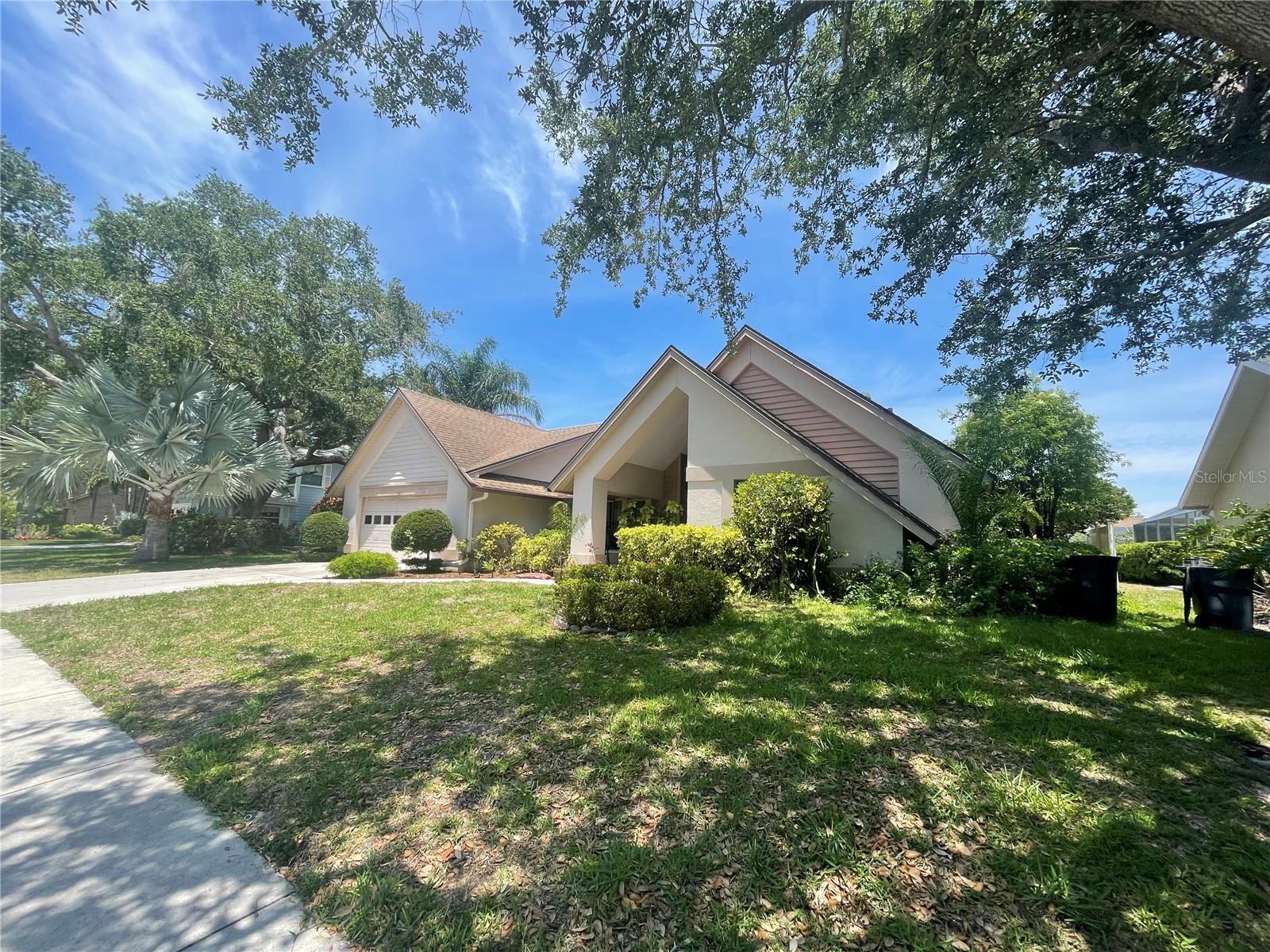 4696 LONG LAKE DR, SARASOTA, FL — photo 2