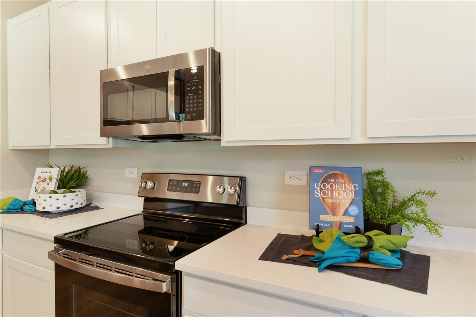 2525 29TH LN E, PALMETTO, FL — photo 8