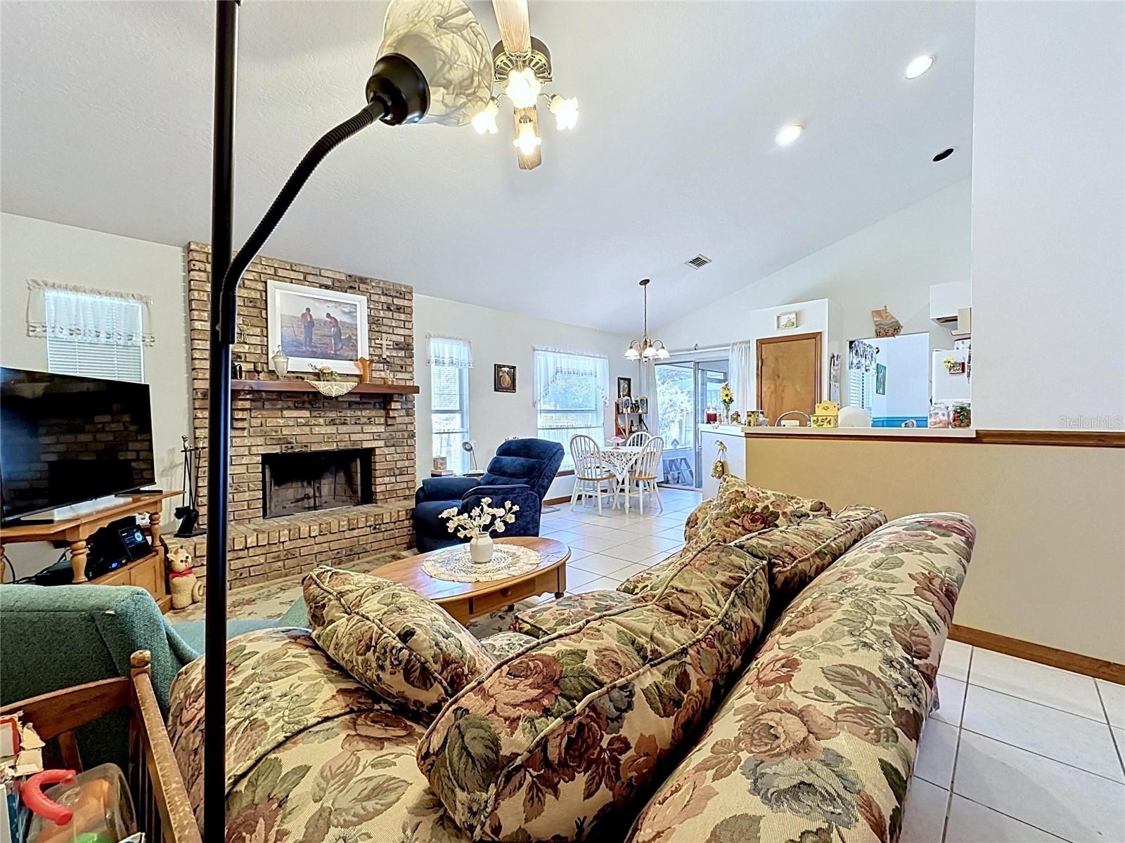 1681 E SPRING RIDGE CIR, WINTER GARDEN, FL — photo 28