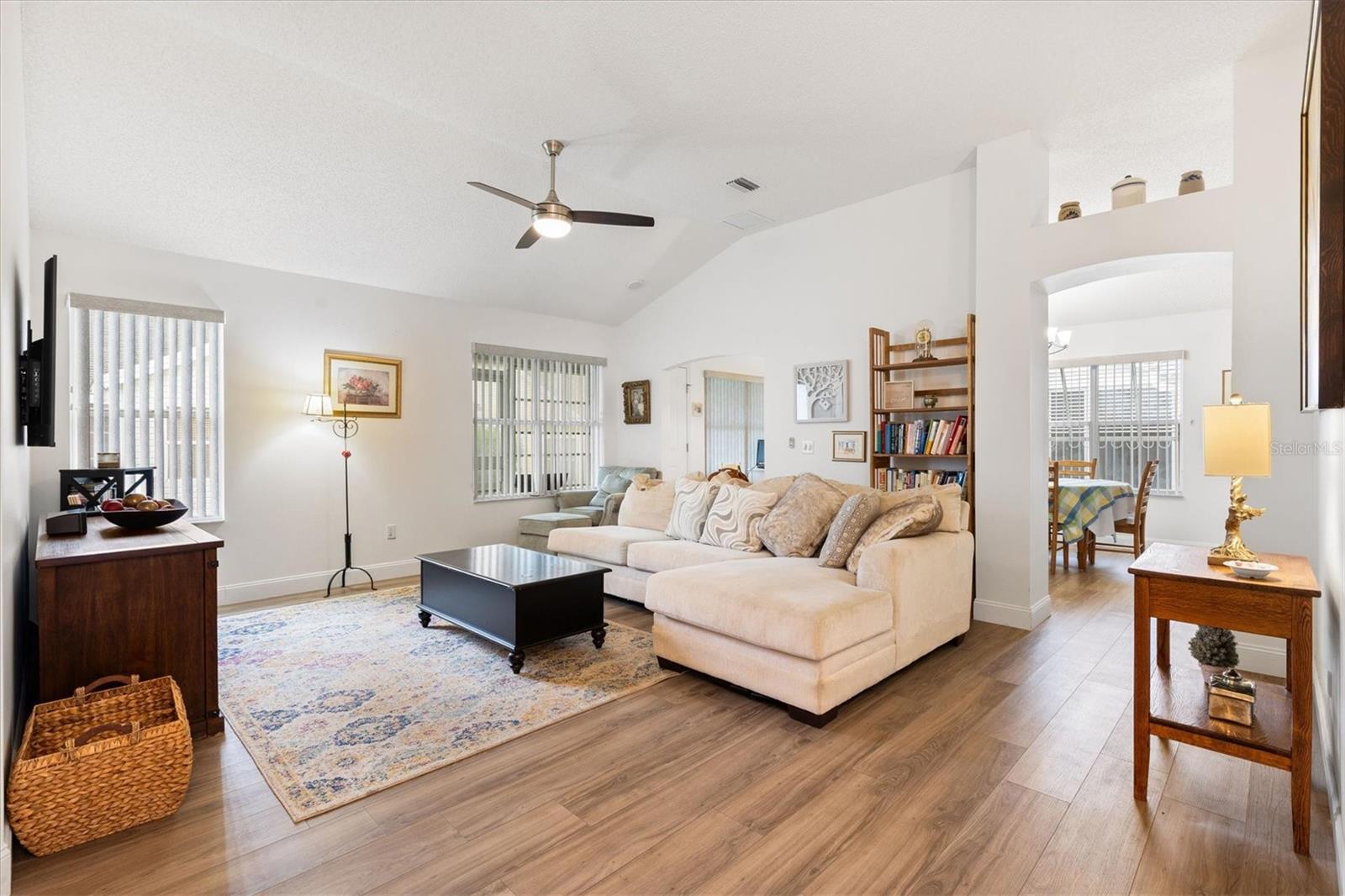 1008 VENTURA DR, LADY LAKE, FL — photo 9