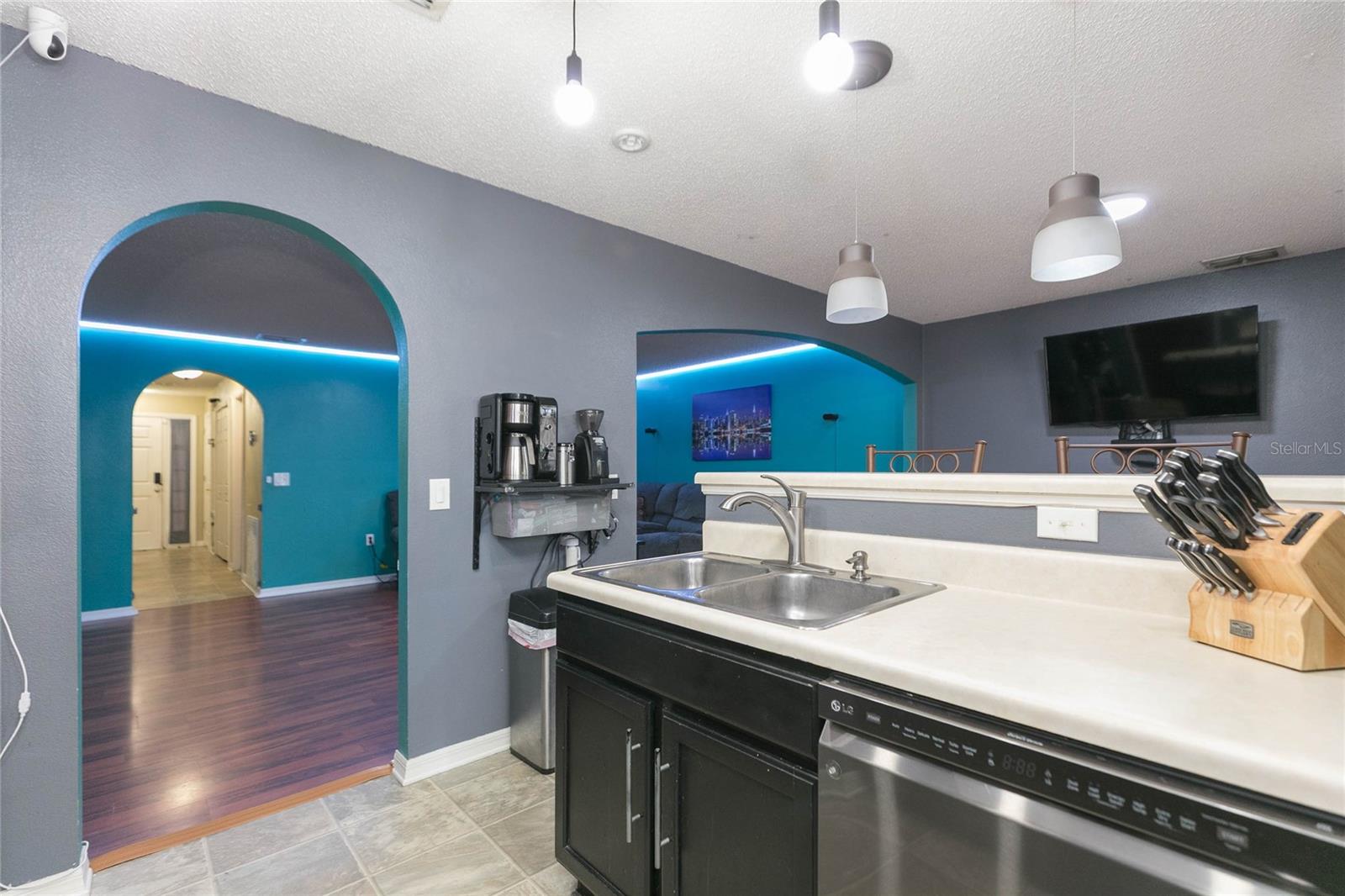 9922 ASHBURN LAKE DR, TAMPA, FL — photo 9
