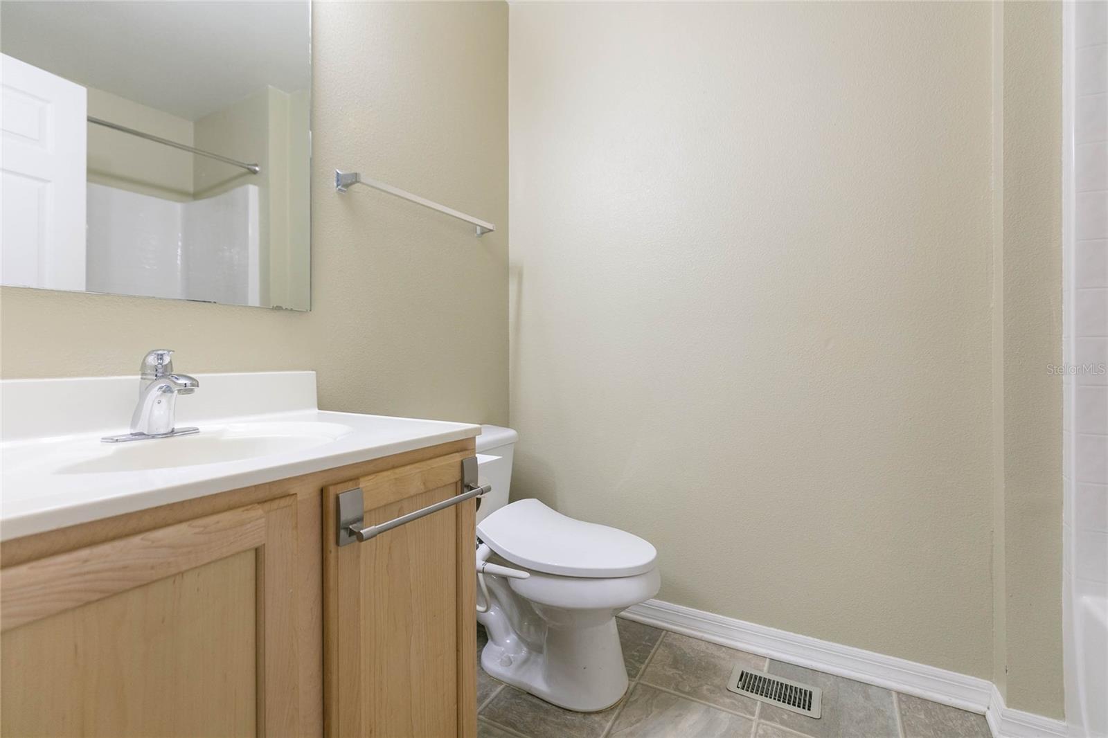 9922 ASHBURN LAKE DR, TAMPA, FL — photo 31