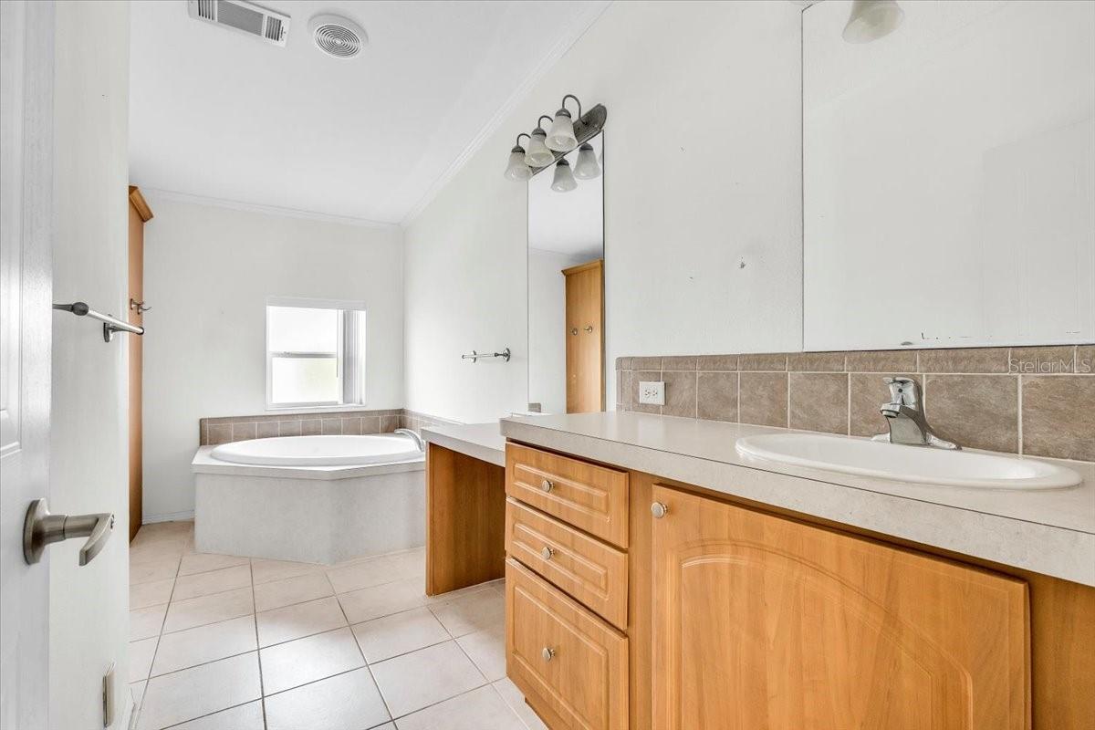3650 ROSSMERE RD, PORT CHARLOTTE, FL — photo 19