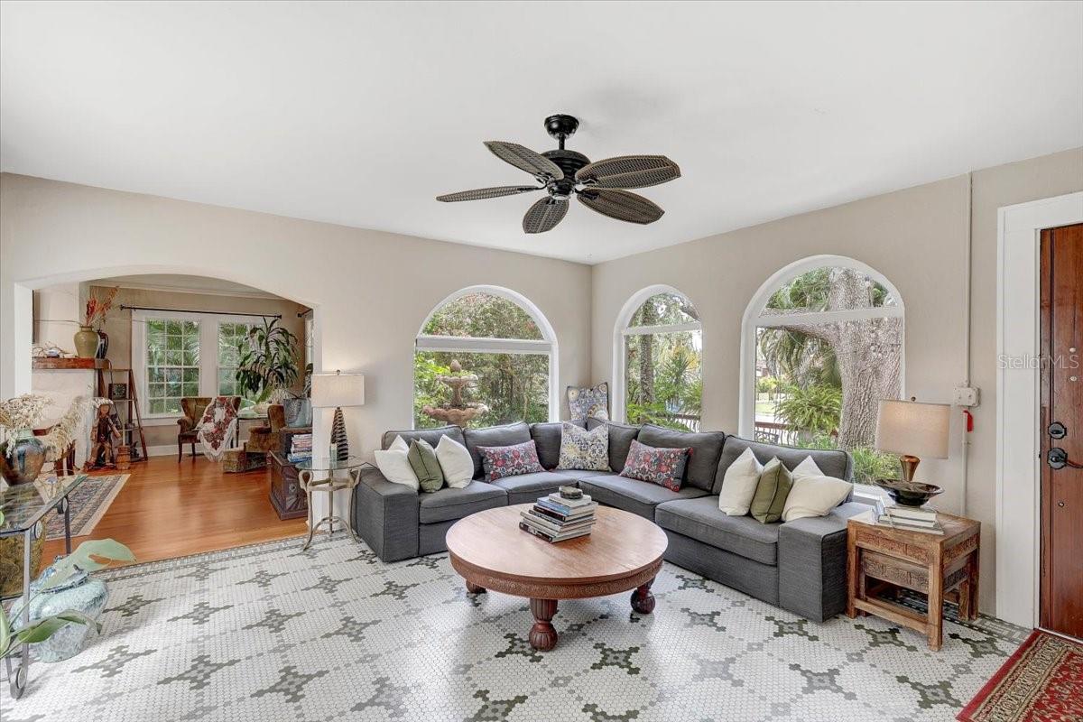 325 49TH ST N, ST PETERSBURG, FL — photo 7