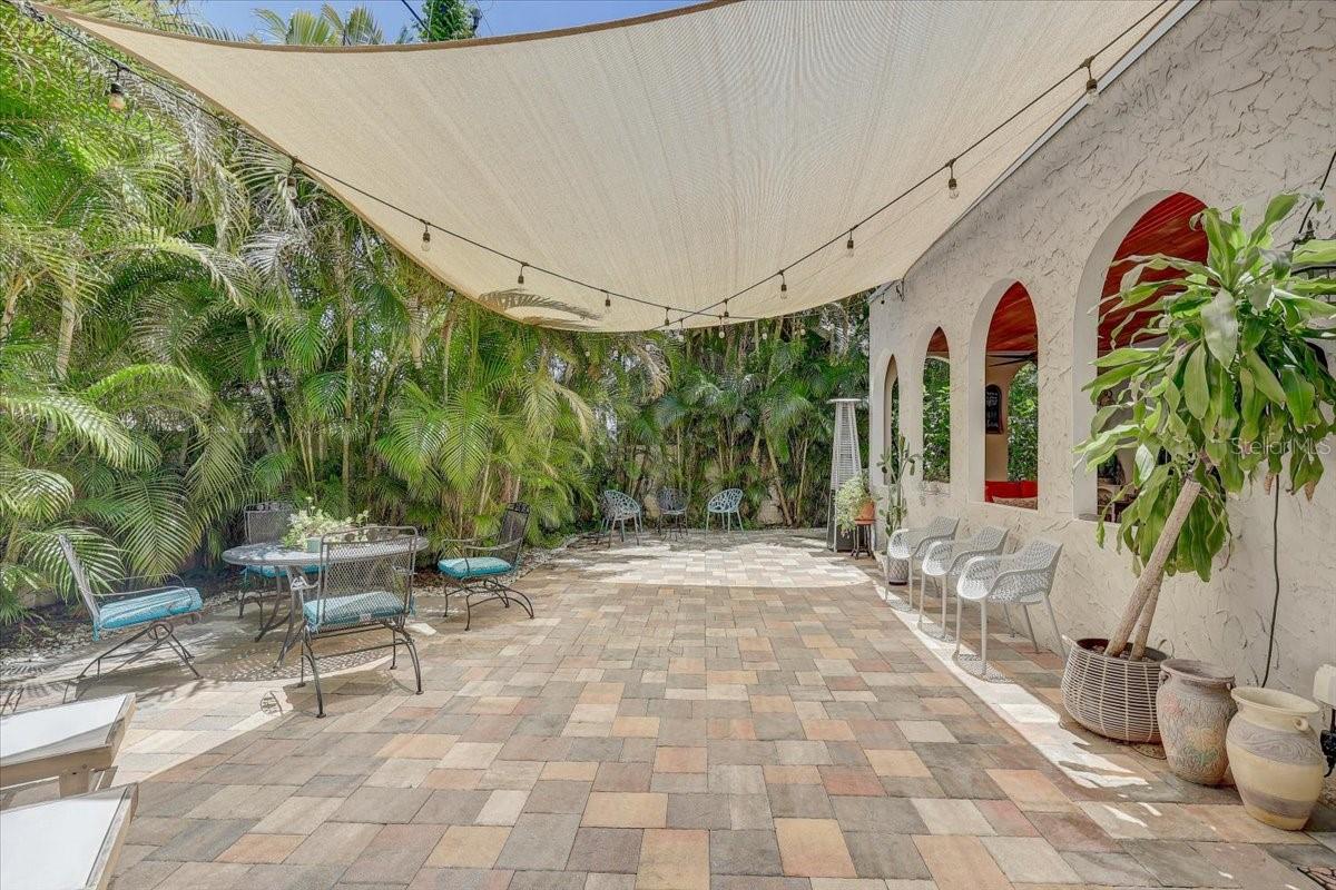 325 49TH ST N, ST PETERSBURG, FL — photo 62