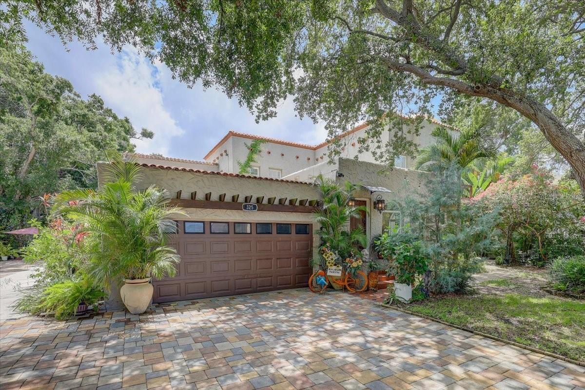 325 49TH ST N, ST PETERSBURG, FL — photo 69