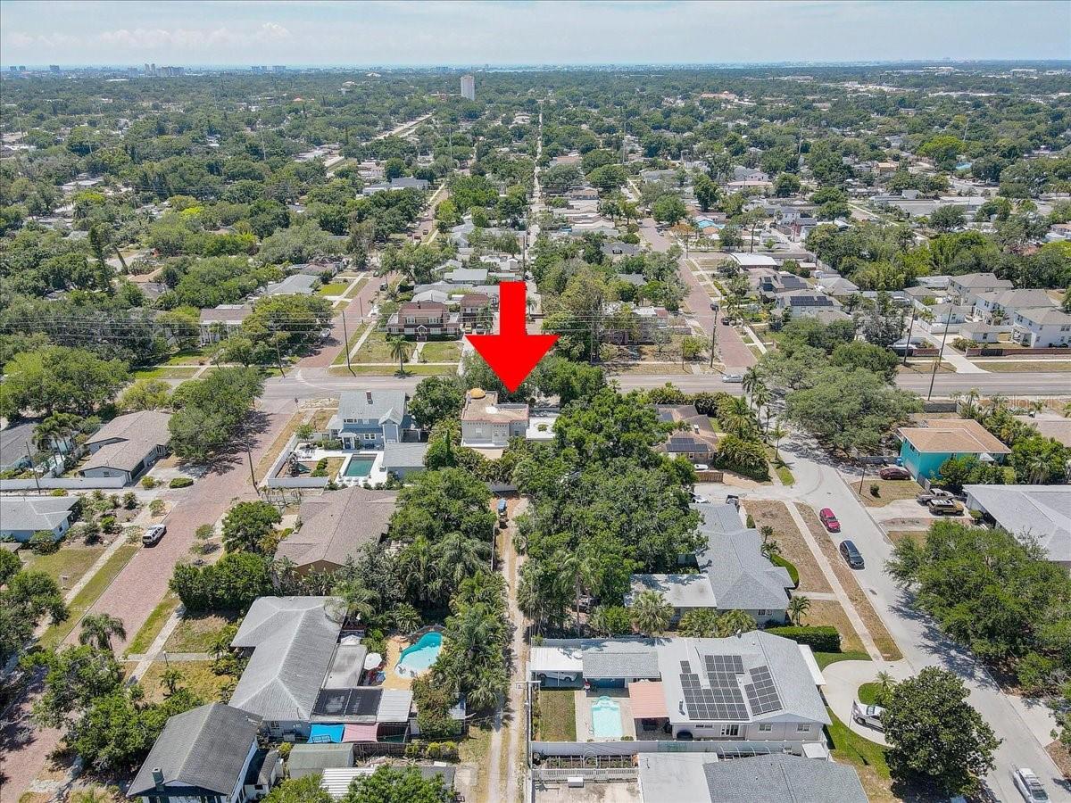 325 49TH ST N, ST PETERSBURG, FL — photo 76